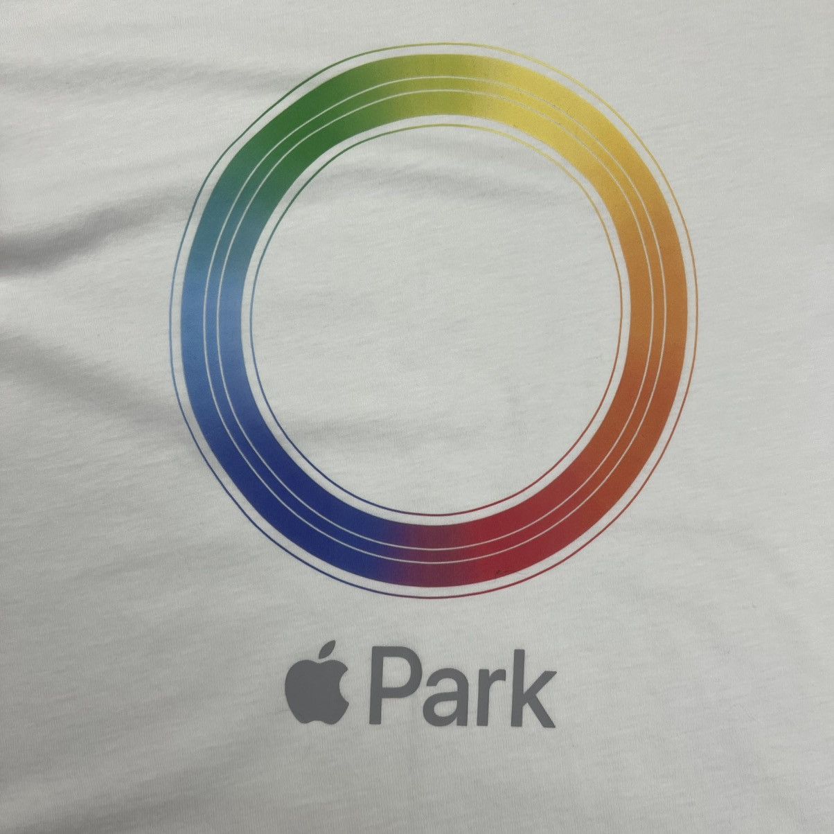 Apple Rare! Apple Park California 95014 Vintage Tee 00s Size US M / EU 48-50 / 2 - 8 Thumbnail