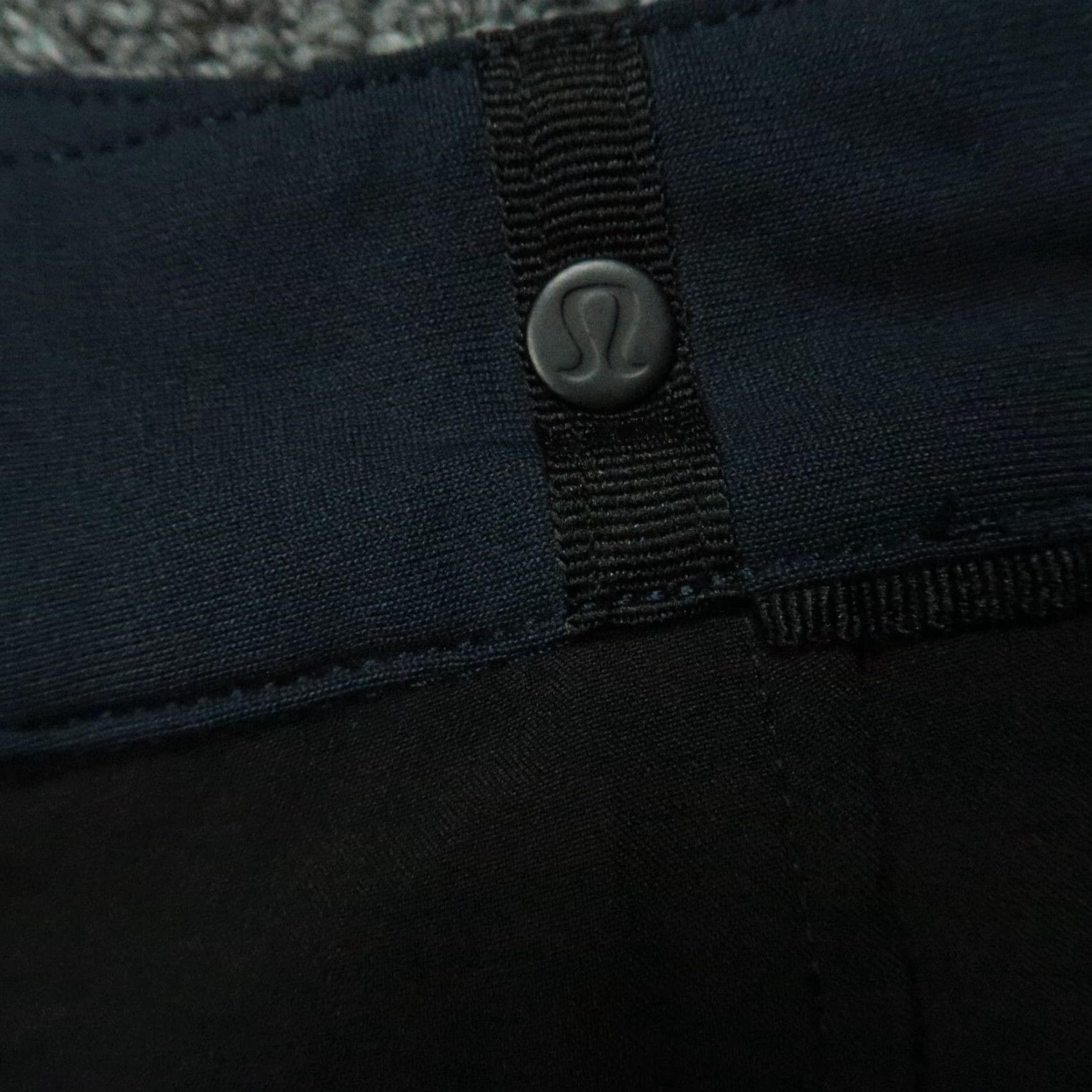 Lululemon Lululemon Pants Men 34x31 Blue ABC Classic Fit Zip Pocket Chino Warpstreme Size US 34 / EU 50 - 6 Thumbnail