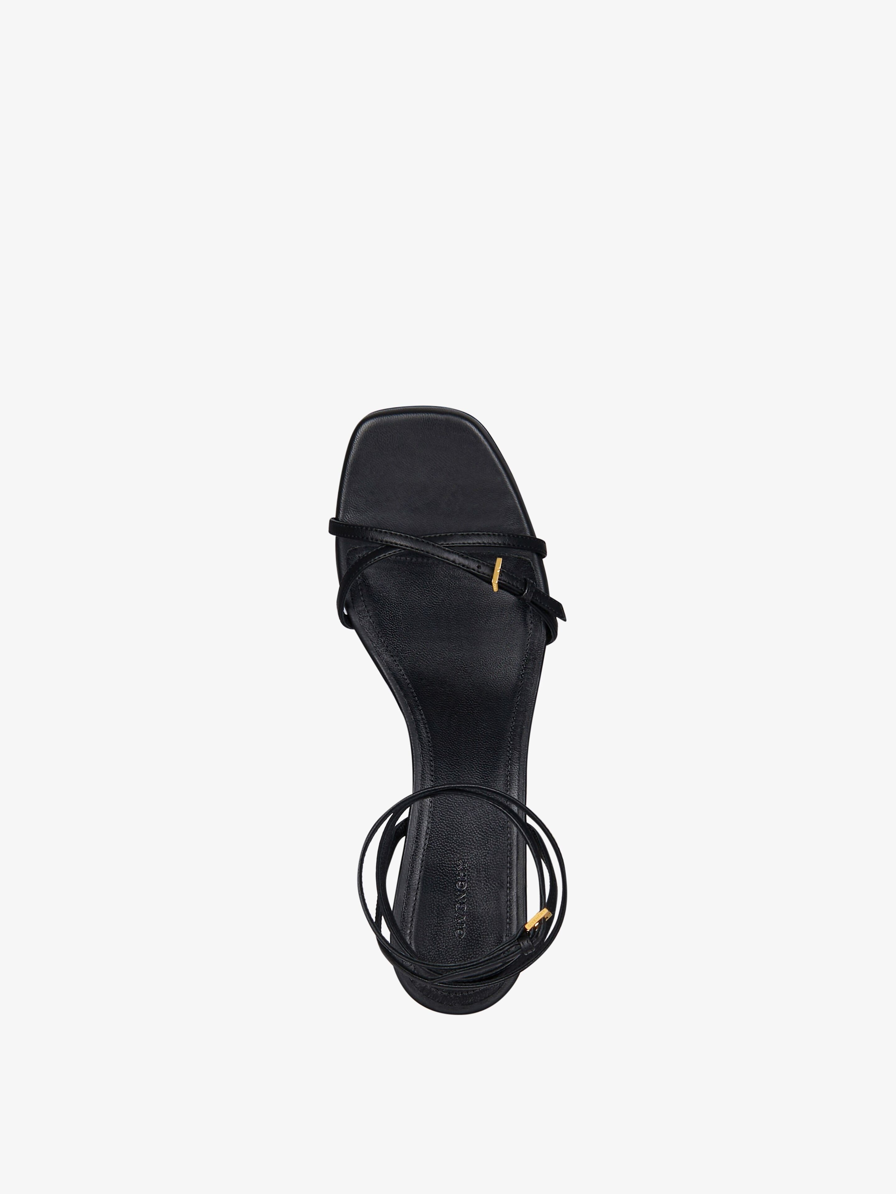 oc11z0725 G Cube Sandals in Black