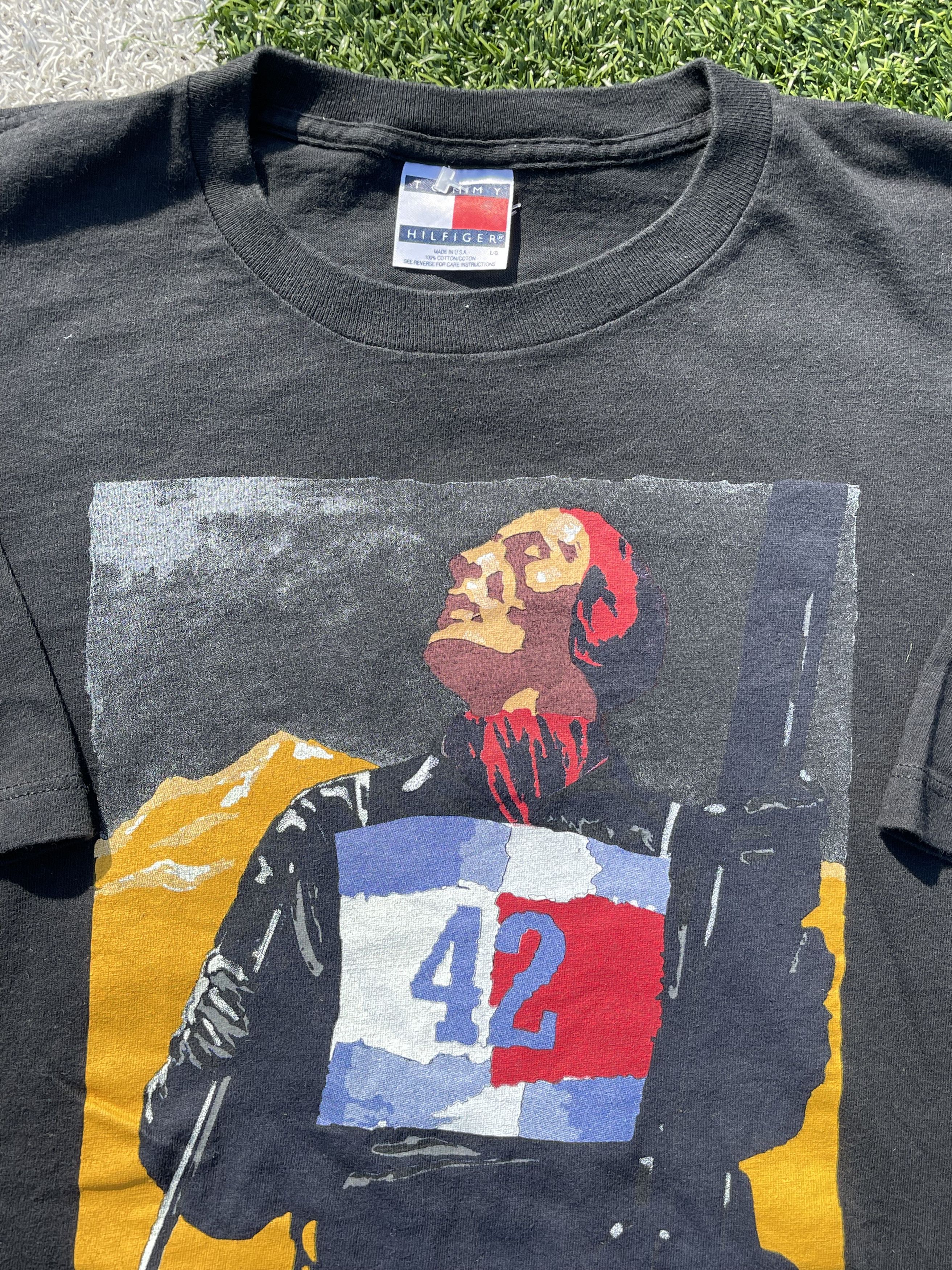 Tommy Hilfiger × Tommy Jeans × Vintage Tommy Hilfiger Ski Club 90's Vintage Winter Olympics T-Shirt Size US L / EU 52-54 / 3 - 8 Thumbnail