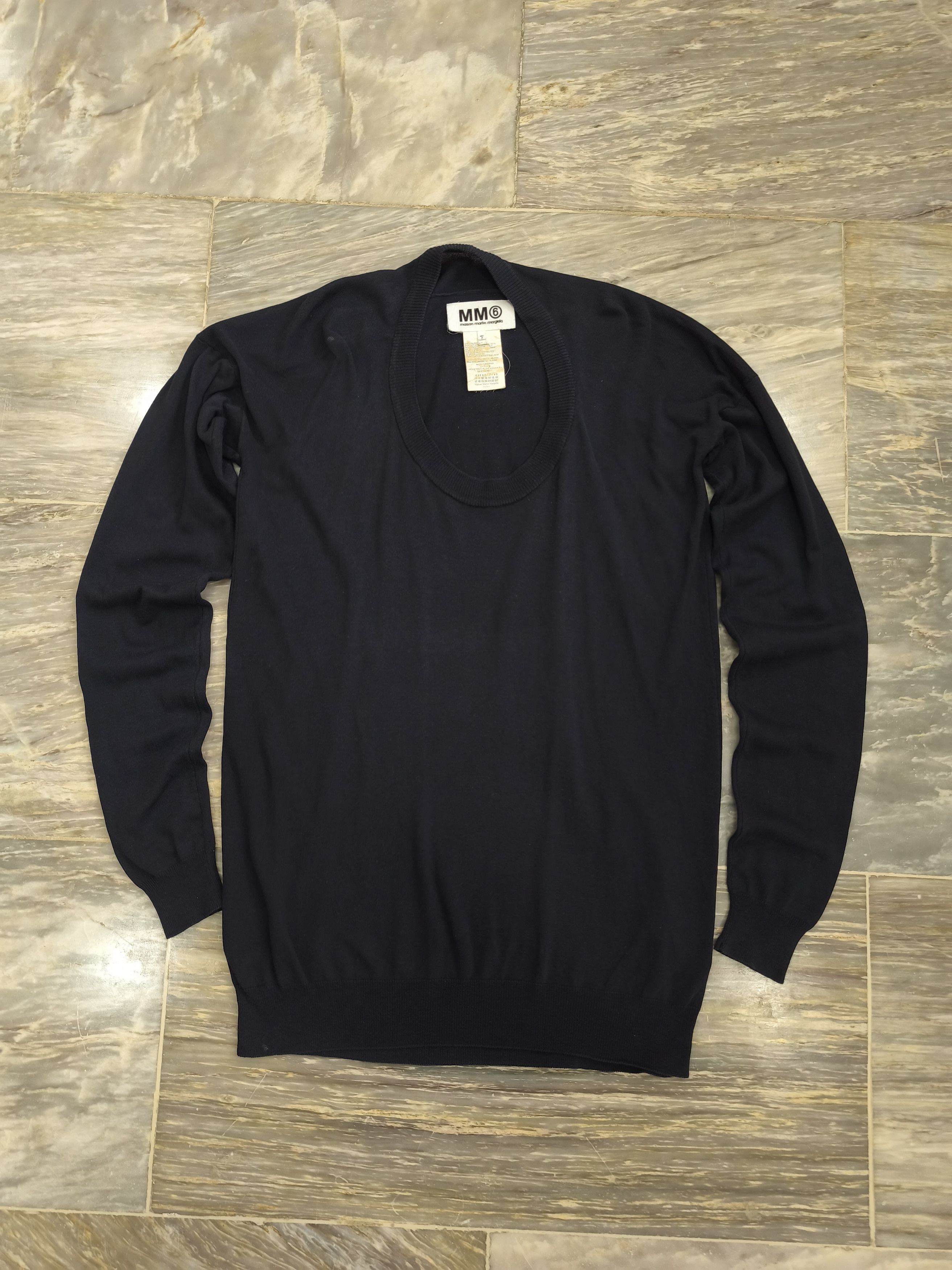 Maison Margiela Maison Margiela - MM6 Round Neck Size S / US 4 / IT 40 - 1 Thumbnail