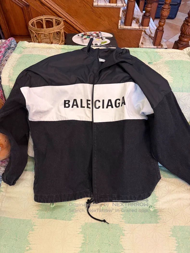 Balenciaga Balenciaga Colorblocked Jacket Size XXS / US 00 / IT 34 - 1 Thumbnail
