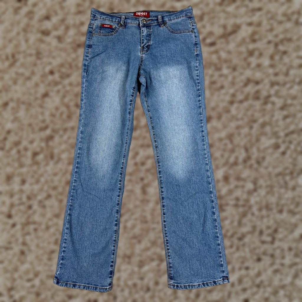 Vintage Sweet Jeans Women 9 Blue Denim Straight Leg Medium Wash Embroidered Cotton Denim Size 30" / US 8 / IT 44 - 1 Thumbnail
