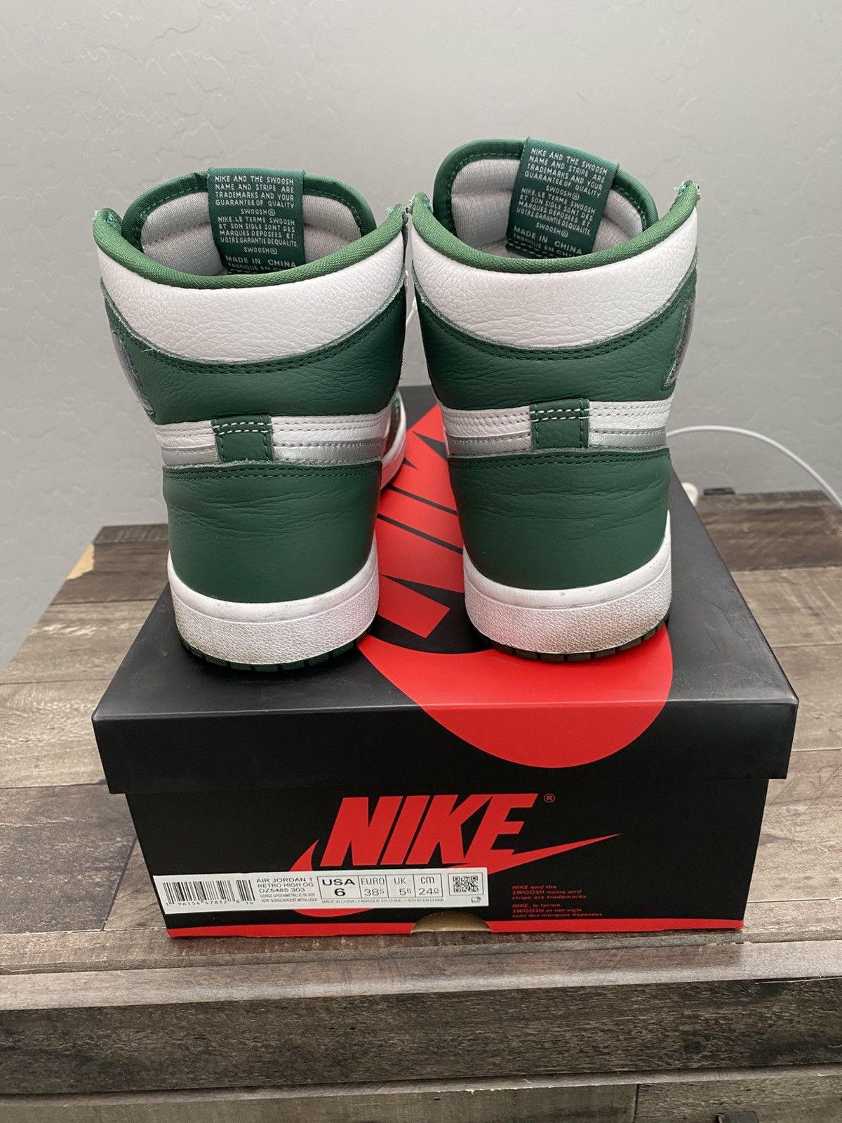 Jordan Brand Jordan 1 Metallic Green Size US 6 / EU 39 - 4 Thumbnail