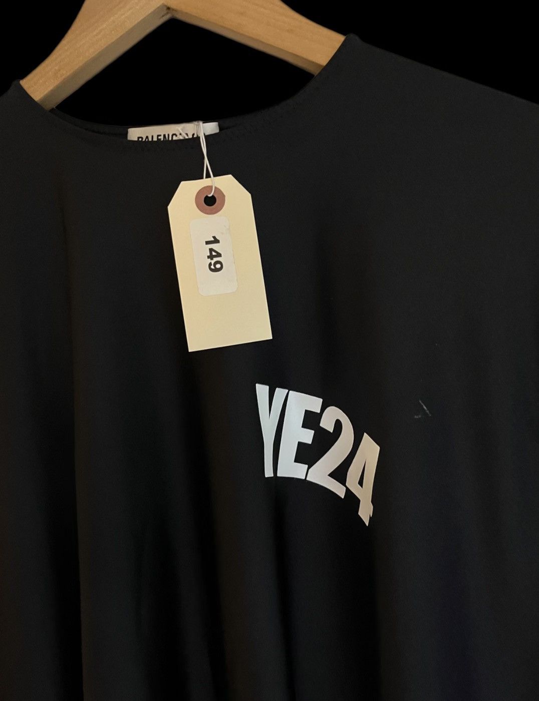 Balenciaga × Yeezy Balenciaga exclusive sample yeezy gown Size US L / EU 52-54 / 3 - 2 Thumbnail