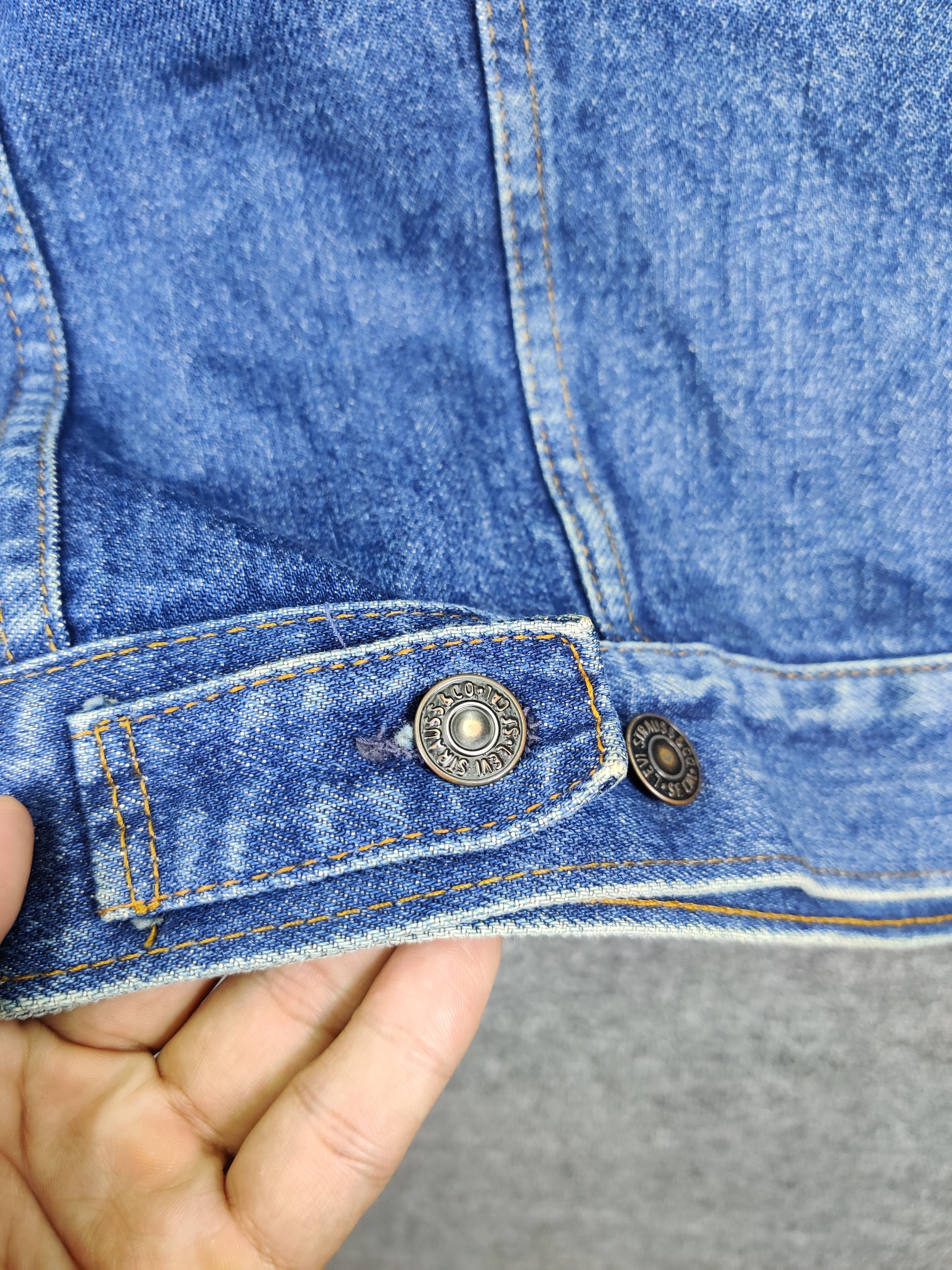 Levi's Vintage Clothing Vintage 90s Levi's 71506 Denim Trucker Jacket Size US M / EU 48-50 / 2 - 7 Thumbnail