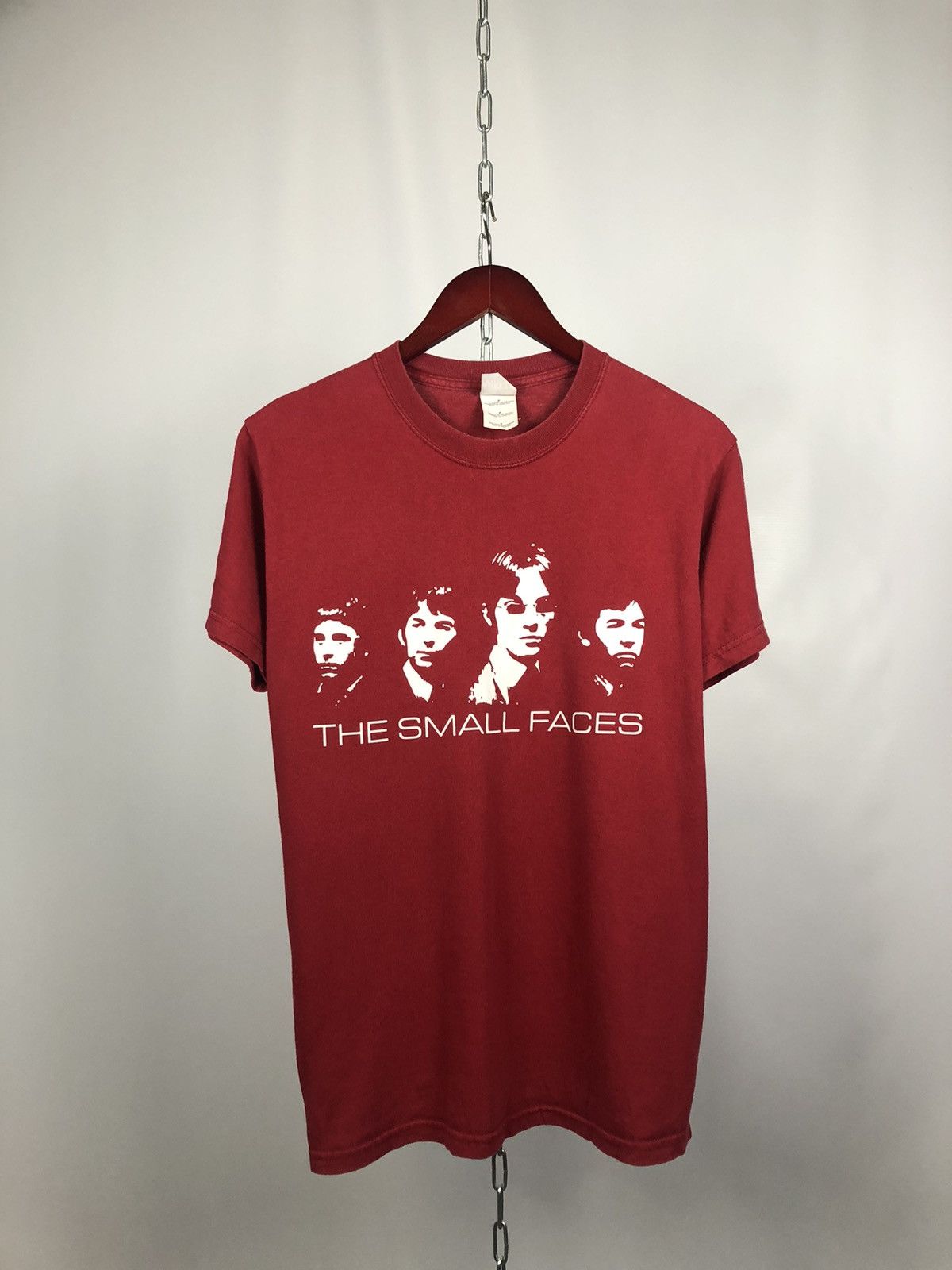 Band Tees Small face T-shirts red big logo rock tee Size US S / EU 44-46 / 1 - 1 Thumbnail