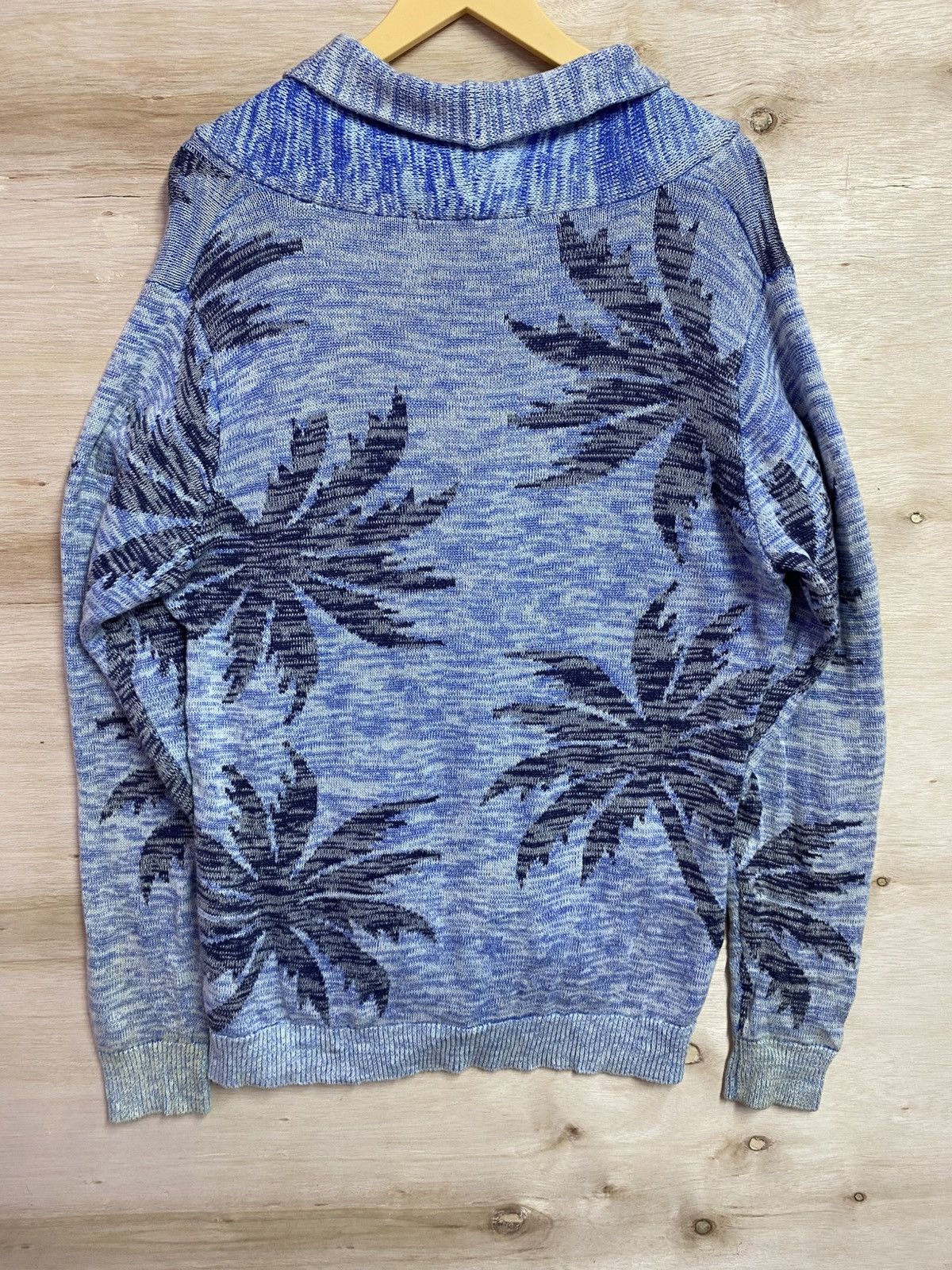 Other Hawaii knitwear buttons ups Size US L / EU 52-54 / 3 - 9 Thumbnail