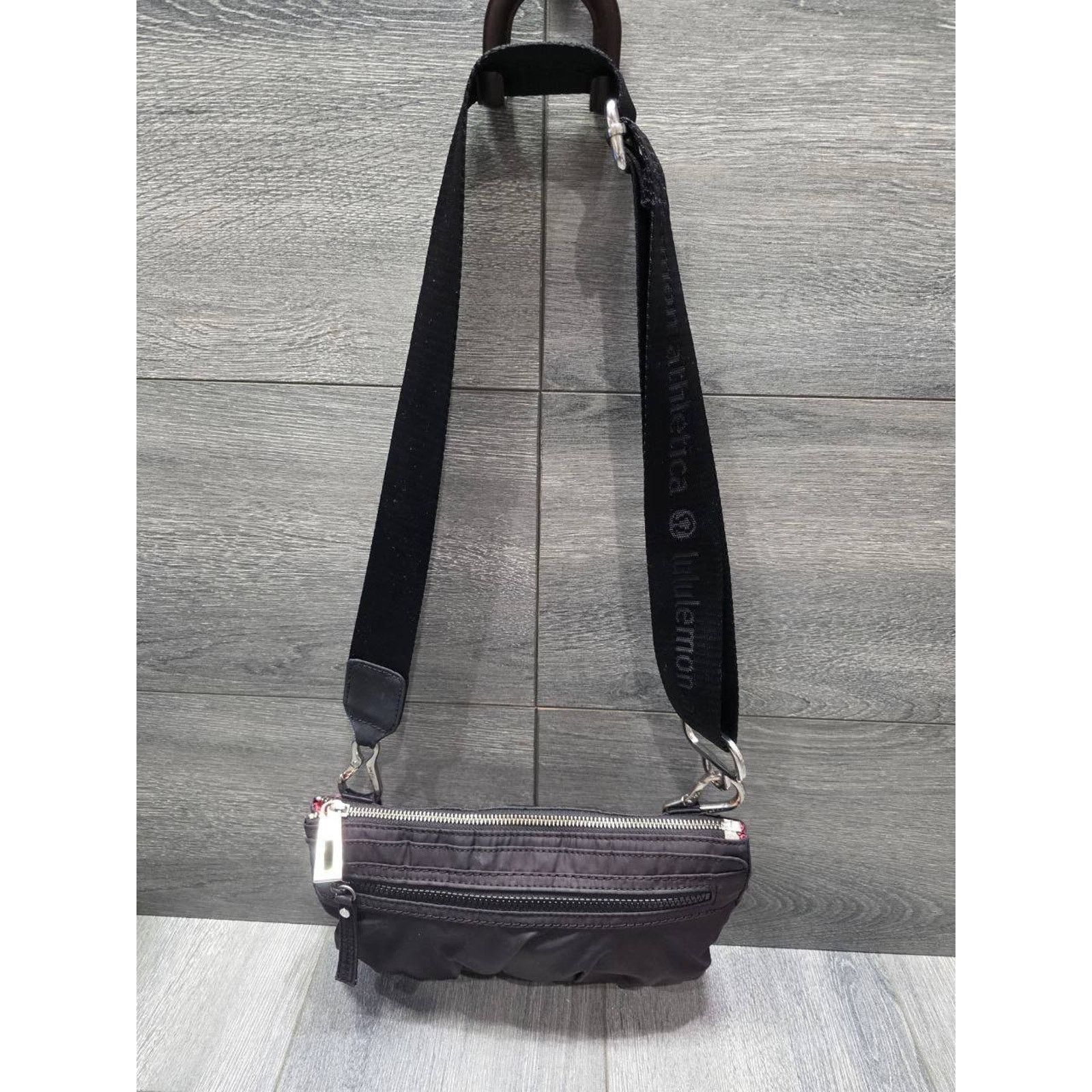 Lululemon Lululemon Waist Bag Sling Black CrossBody Chunky B000635 Size ONE SIZE - 3 Thumbnail