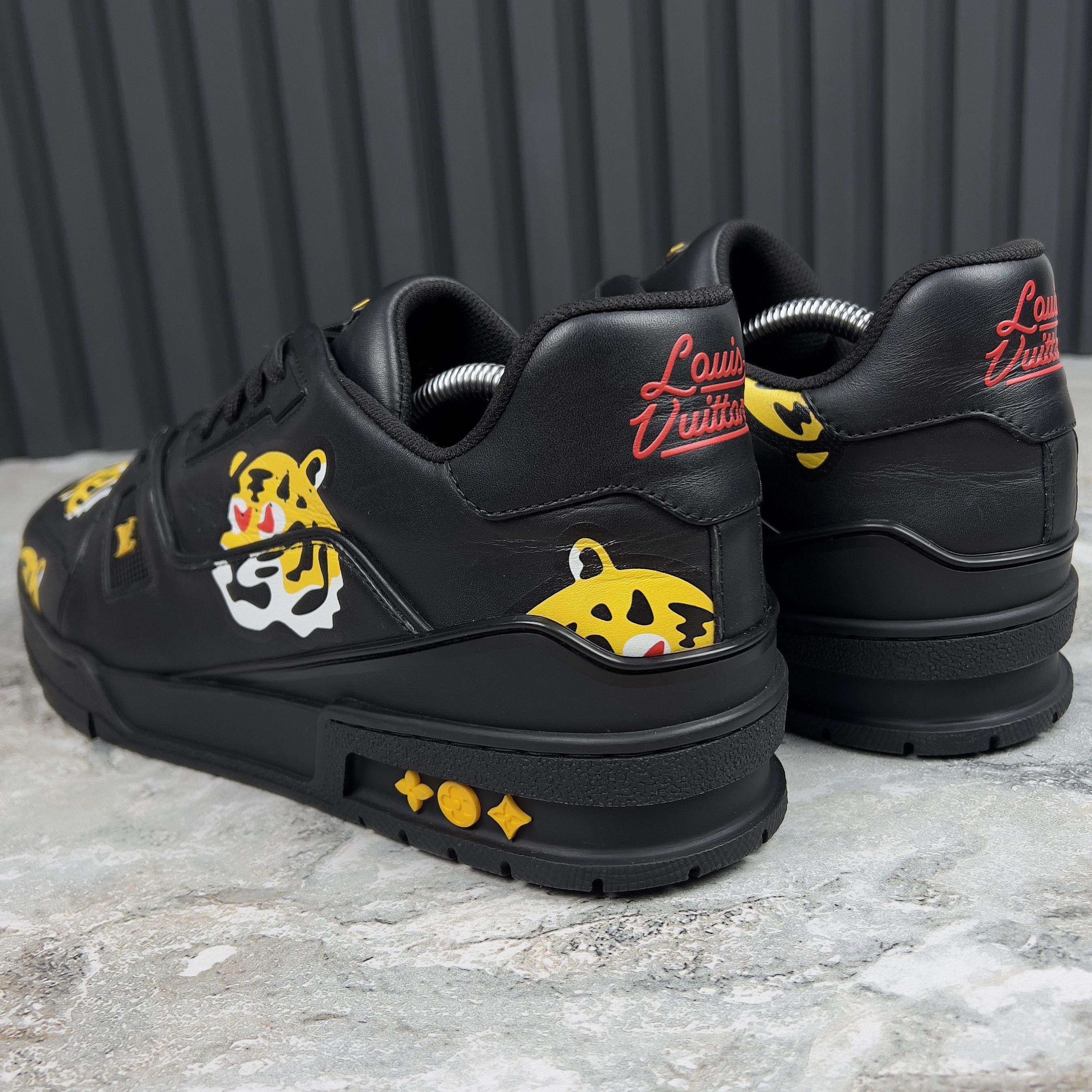 Louis Vuitton Louis Vuitton Nigo Trainer LV Tiger Sneaker Monogram Size US 9.5 / EU 42-43 - 20 Thumbnail