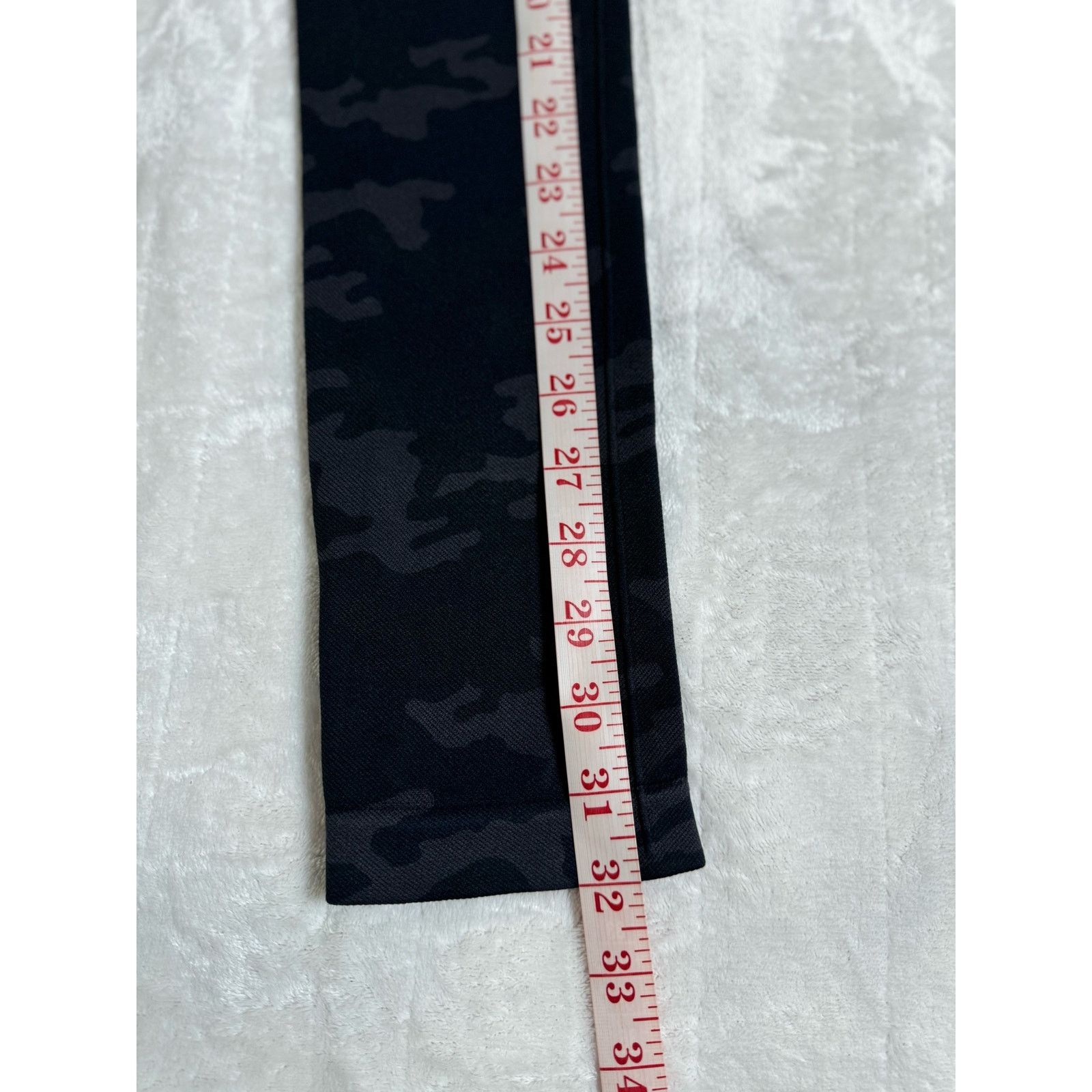 Spanx Spanx Camo Gray Black Slimming Legging Women Size M USED Size 30" / US 8 / IT 44 - 4 Thumbnail