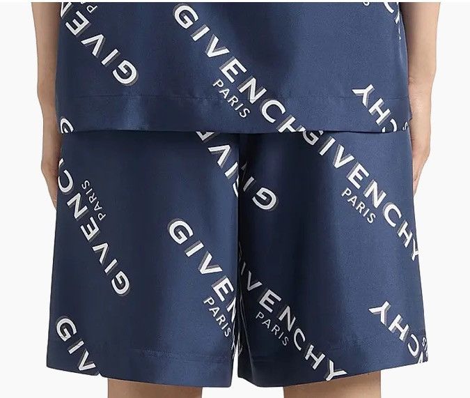 Givenchy Shadow Printed Bermuda Shorts Sz: 46 Orig: $1450