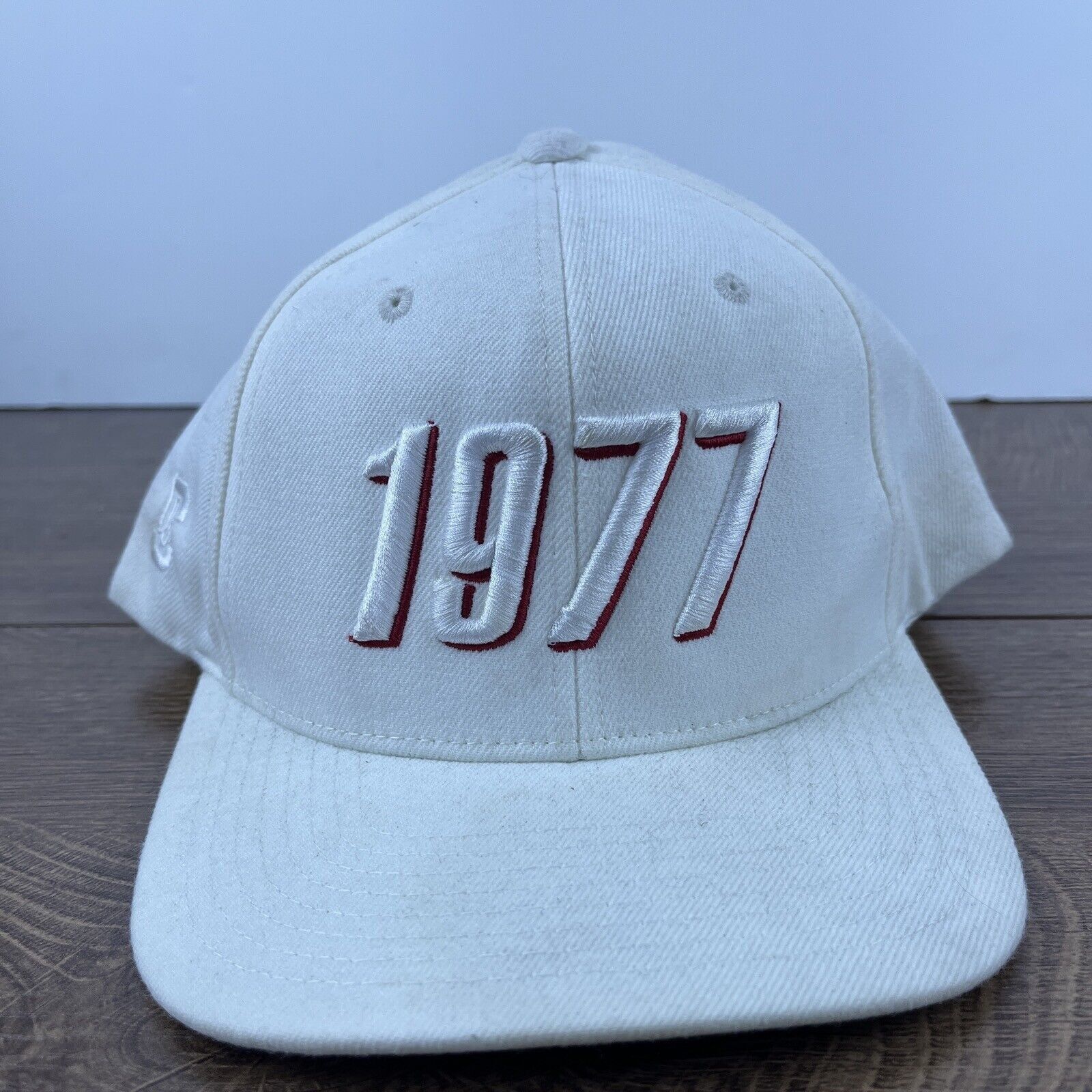 Other 1977 Hat Classic 1997 Hat White Hat Adjustable Snapback Adul Size ONE SIZE - 1 Thumbnail