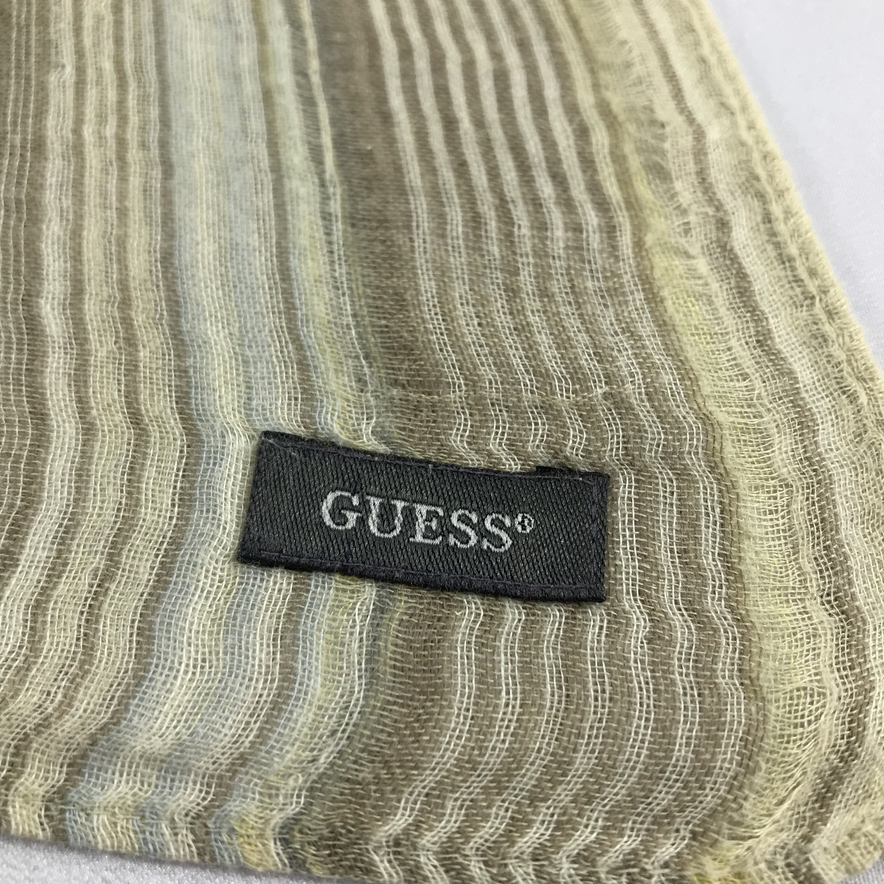 Guess Guess Handkerchief Neckerchief Bandana H817 Size ONE SIZE - 3 Thumbnail