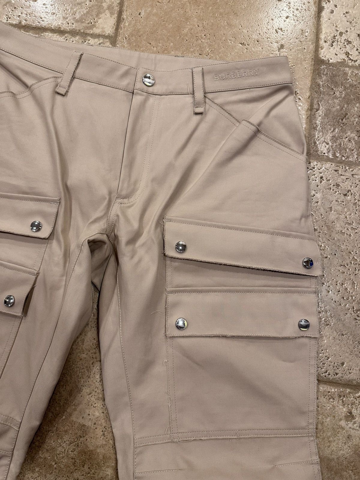 Burberry Burberry Embroidered Logo Tactical Tan Carmelo Cargo Pants Size US 33 - 7 Thumbnail