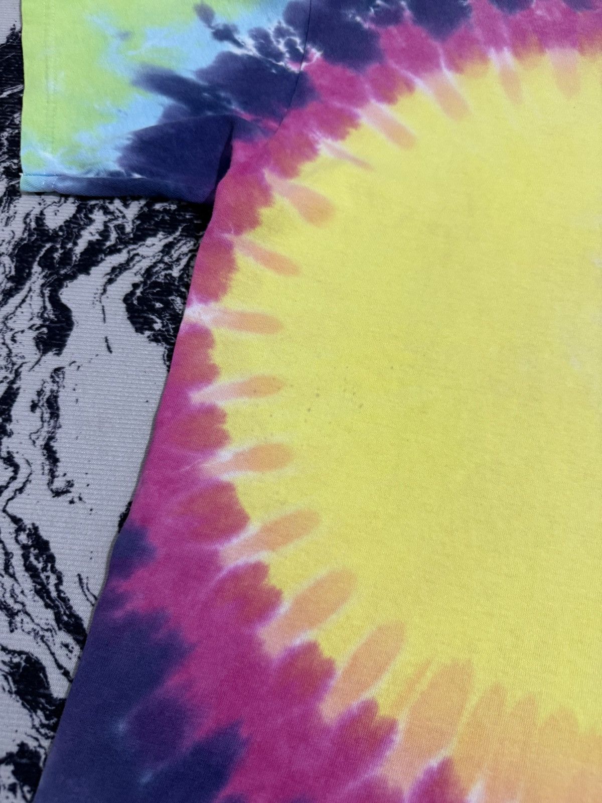 Band Tees Grateful dead 1988 tie dyed tshirt Size US M / EU 48-50 / 2 - 15 Thumbnail