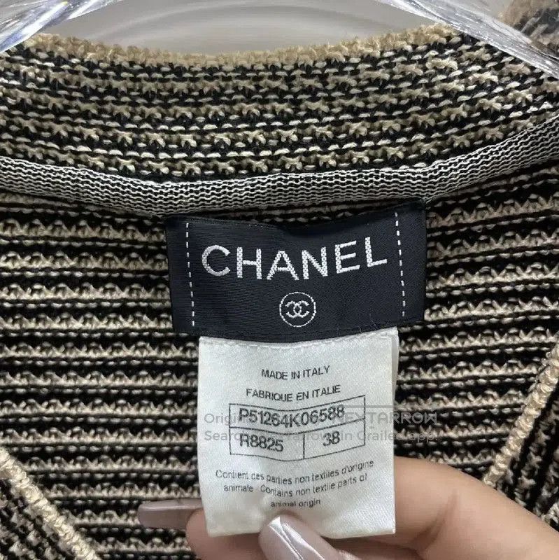 Chanel Chanel Multi-Color Women's Pullover Sweater . Size M / US 6-8 / IT 42-44 - 3 Thumbnail
