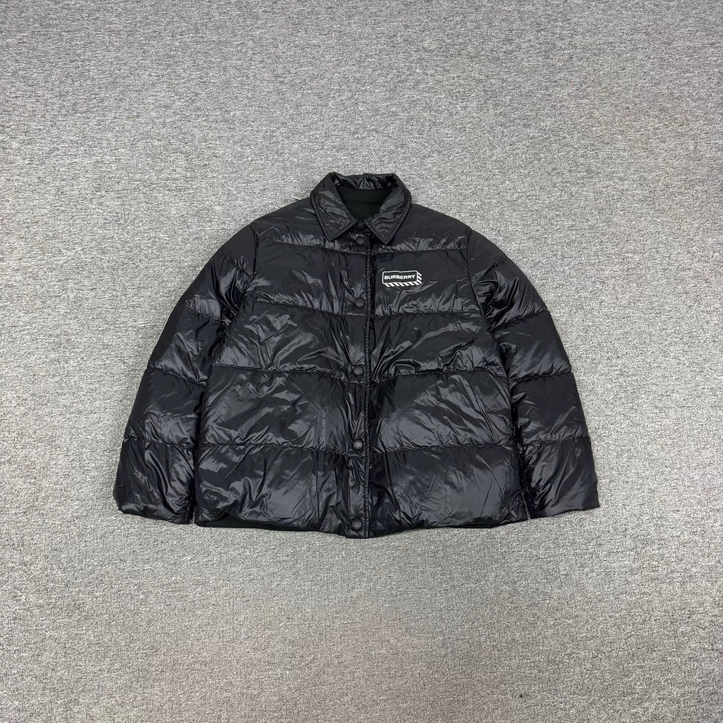 Burberry Burberry double-sided zodiac puffer jacket S unisex Size US S / EU 44-46 / 1 - 1 Thumbnail