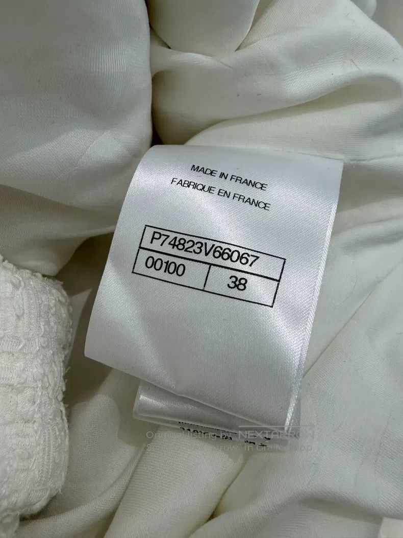 Chanel Chanel White tweed four-pocket jacket Size XS / US 0-2 / IT 36-38 - 6 Thumbnail