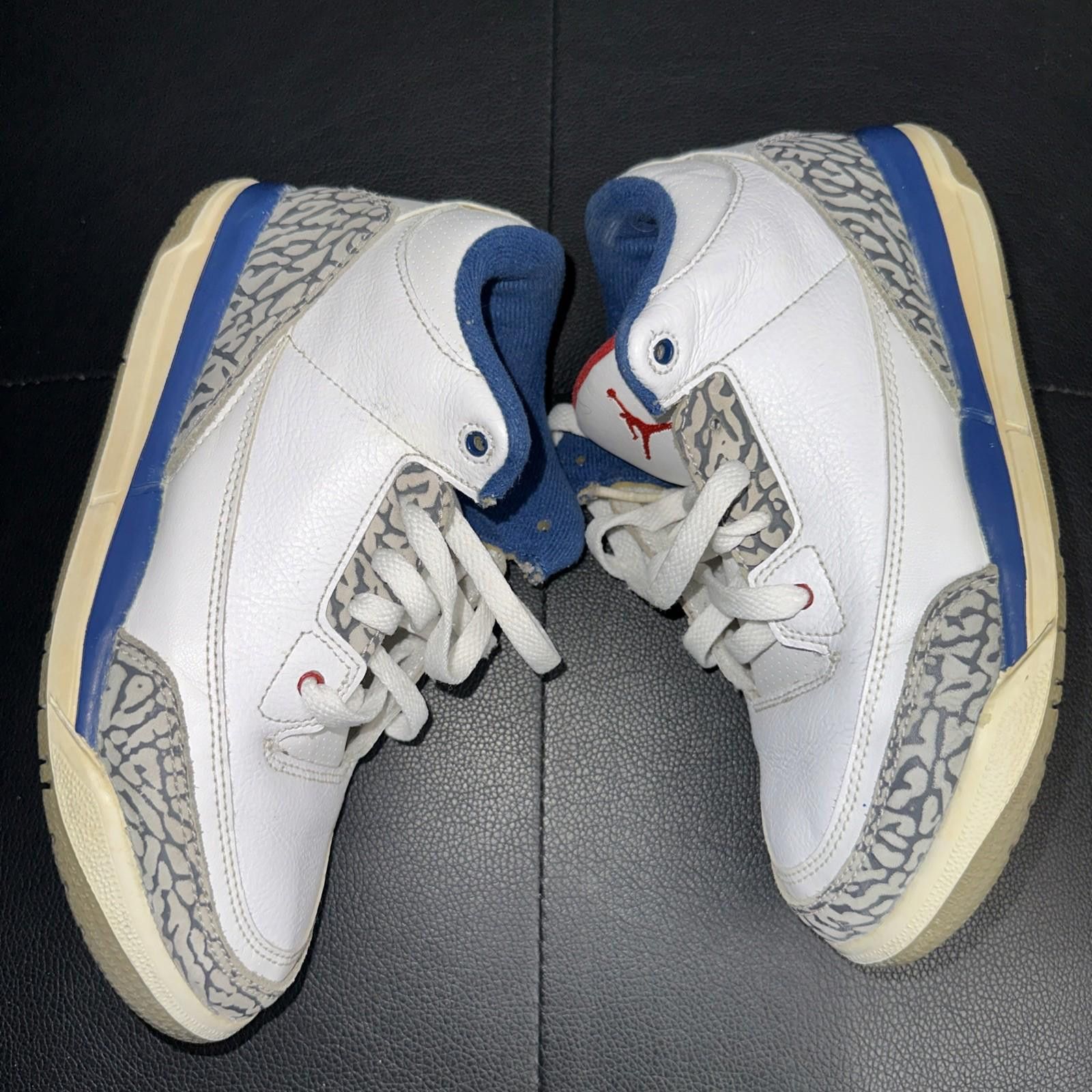 Jordan Brand Nike Air Jordan 3 Retro OG White-Fire Red-True Red-Blue 3Y Size US 5 / EU 37 - 4 Thumbnail