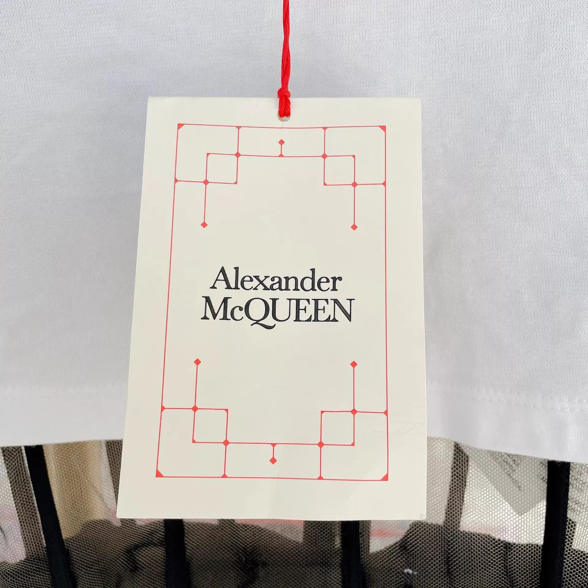 Alexander McQueen Alexander McQueen white fishbone short-sleeve top 38 Size XS / US 0-2 / IT 36-38 - 8 Thumbnail