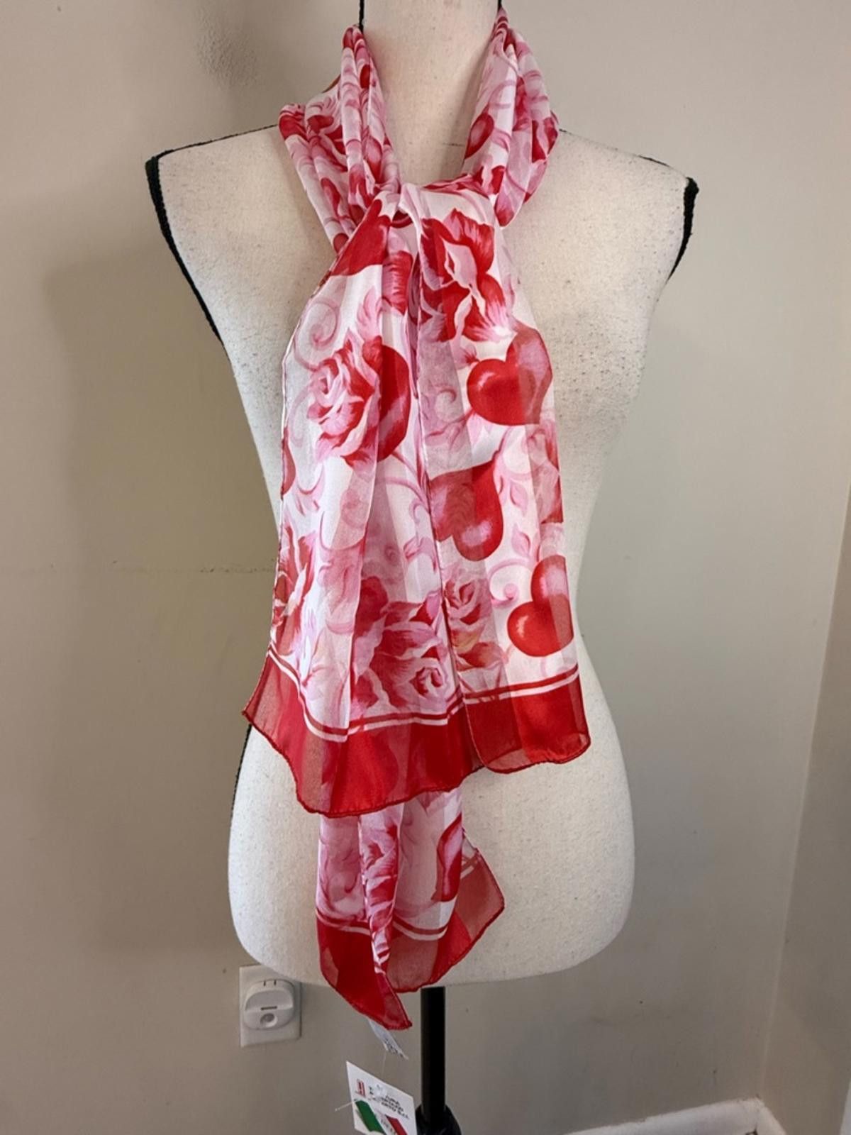 Other Tessitura heart pattern rectangular scarf pink red white OS Size ONE SIZE - 1 Thumbnail