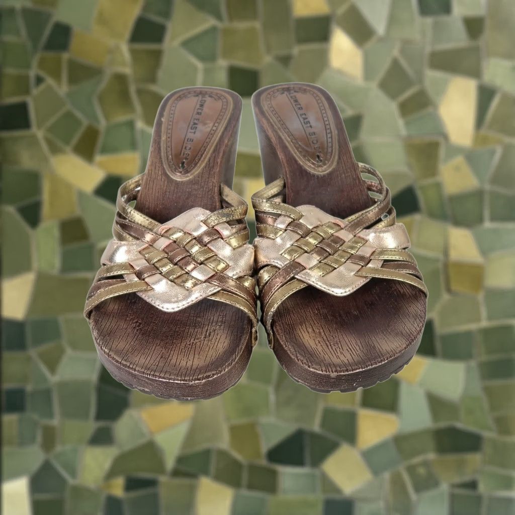 Vintage VINTAGE Lower East Side Metallic Gold Faux Leather Woven Mule Sandal Heels 6 Women's 90s Bohemian Hippie 2.75" Heel Size US 6 / IT 36 - 1 Thumbnail