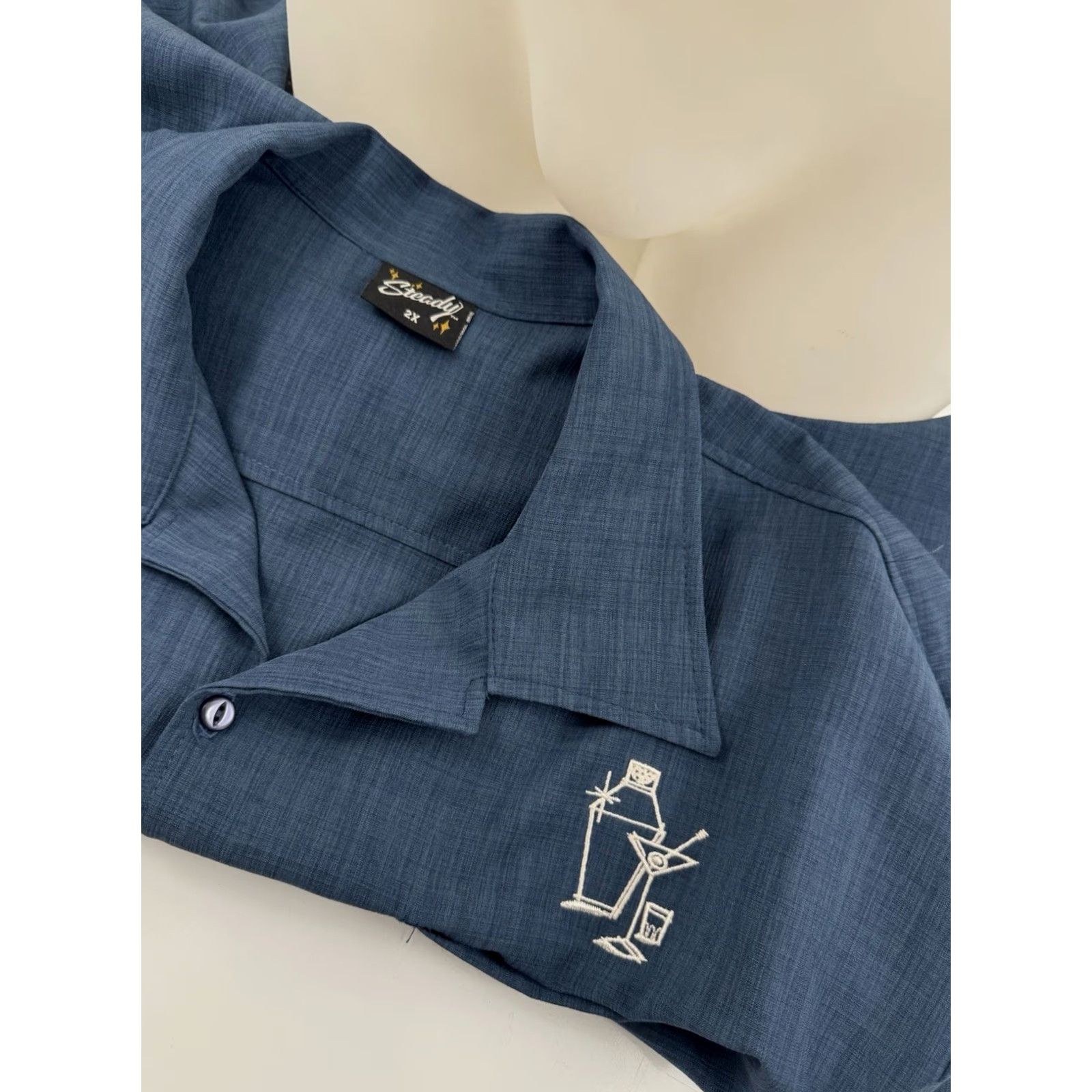 Vintage Steady Rat Pack Embroidered BARTENDER BOOZE COCKTAIL 2XL Shirt Short Sleeve Blue Button-Up Collared Men Mens SS2 Size US XXL / EU 58 / 5 - 4 Thumbnail