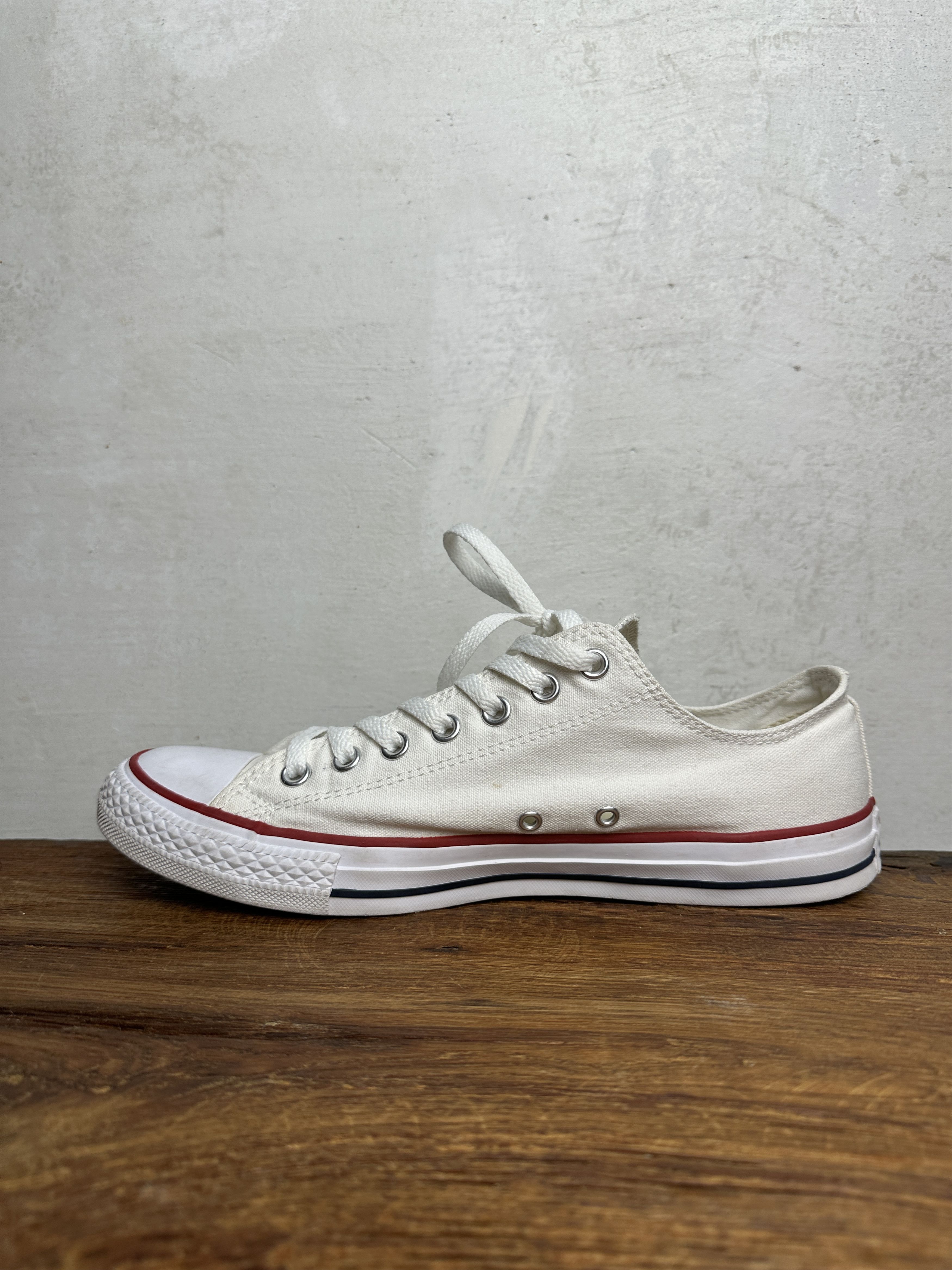 Converse Converse Chuck Taylor All Star Ox Optical White Size US 9.5 / EU 42-43 - 3 Thumbnail