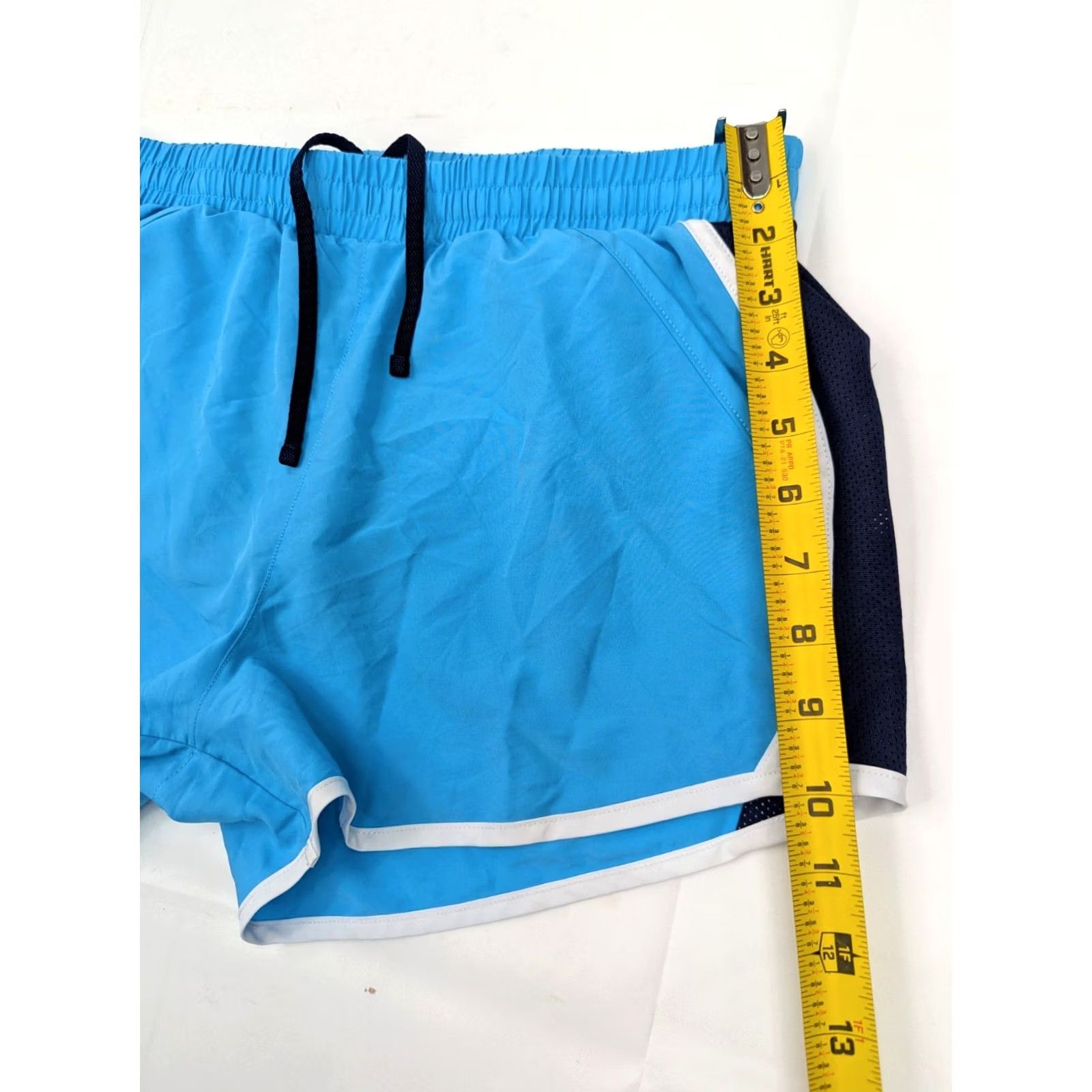 Under Armour Under Armour Athletic Shorts Women M Blue Aqua Insert Draw String Running (30x3) Size 32" / US 10 / IT 46 - 5 Thumbnail