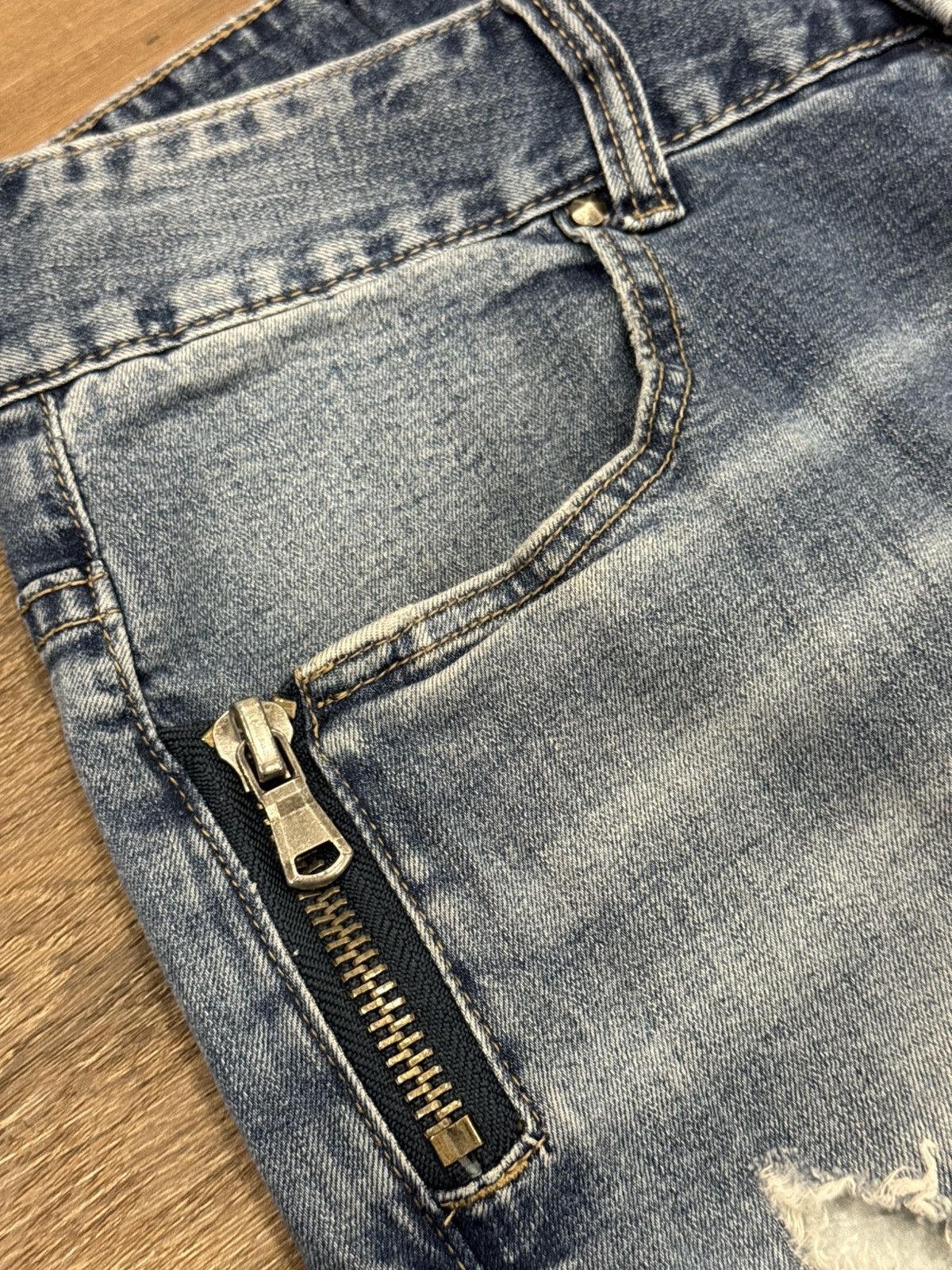 Philipp Plein Philipp Plein Distressed Denim Jeans Multi Button Zip Detail Size US 31 - 6 Thumbnail
