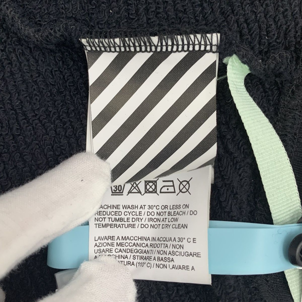 Off-White Off-White Black Dragon Arrow Printed Hooded Sweatshirt K26WX Size US M / EU 48-50 / 2 - 6 Thumbnail