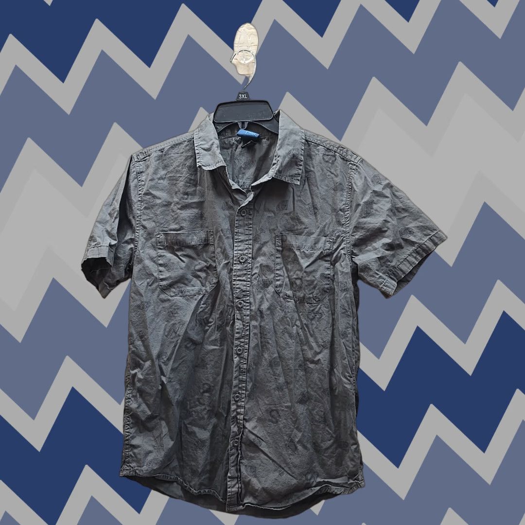 Vintage Harry Potter Shirt Button-Up Gray Horcrux Allover Pattern Short Sleeve Men's S Size US S / EU 44-46 / 1 - 1 Thumbnail