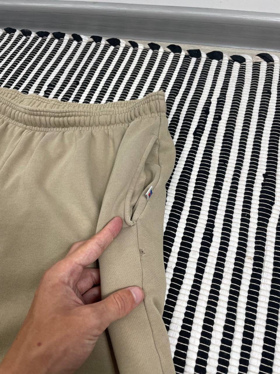 Russell Athletic Vintage Russell Athletic Baggy Sweatpants Y2K Size US 34 / EU 50 - 7 Thumbnail