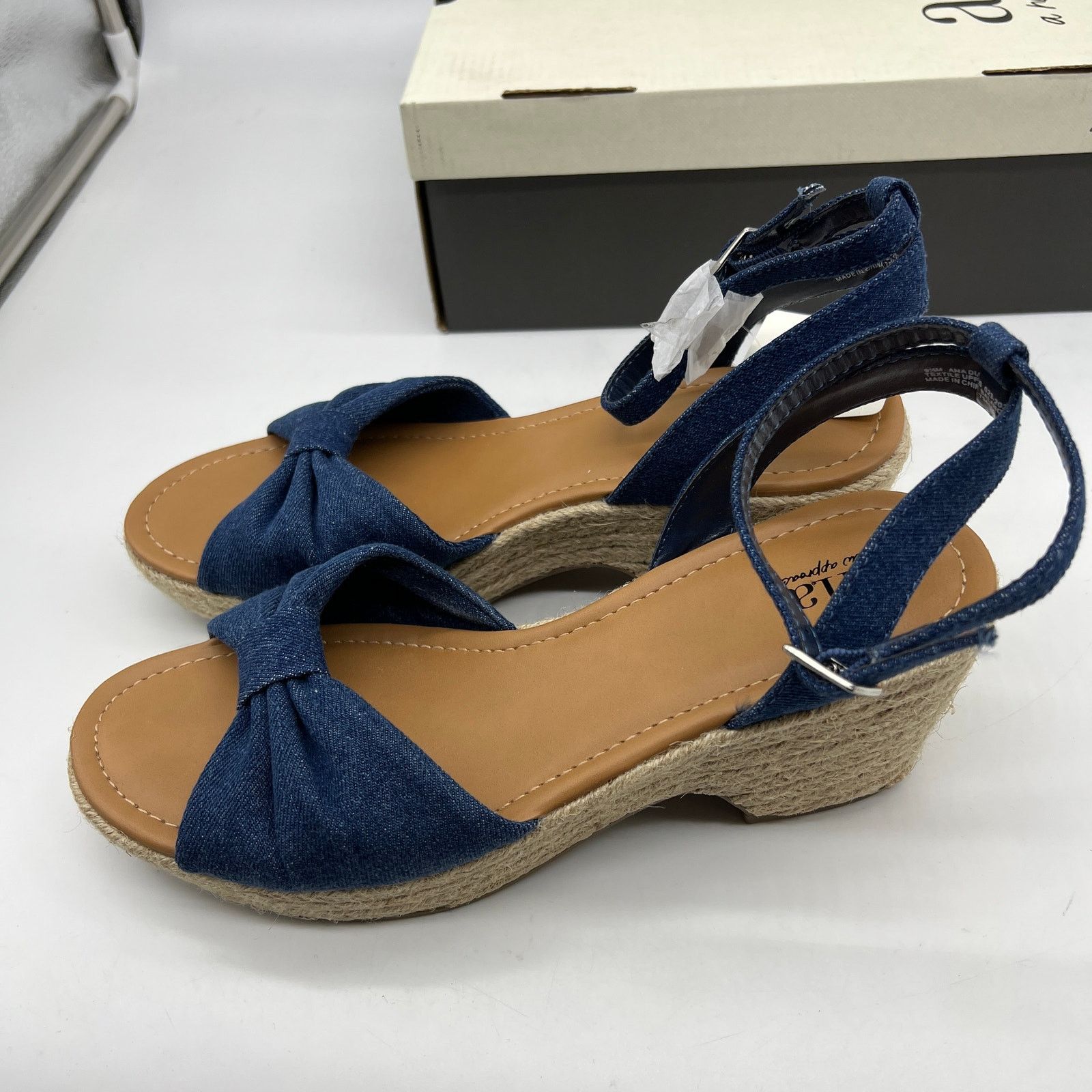 Other a.n.a Womens Dukes Heeled Sandals Denim Blue Size 9.5M Size US 9.5 / IT 39.5 - 8 Thumbnail