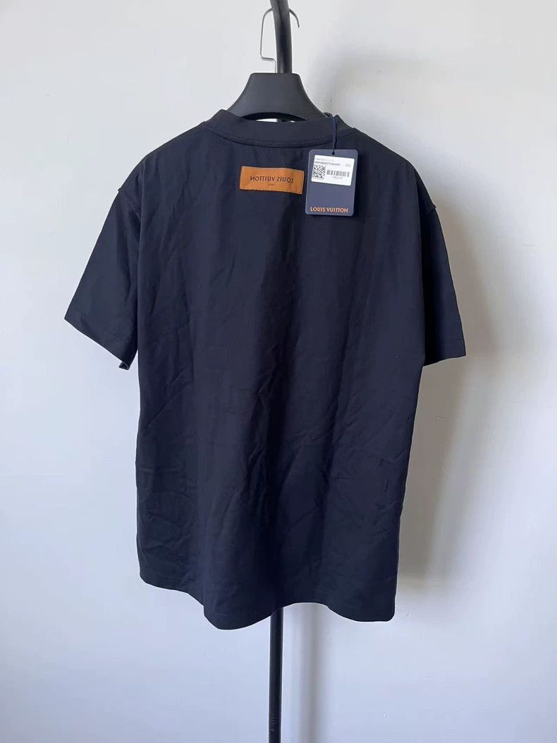 Louis Vuitton Louis Vuitton Logo Solid Short Sleeve T-Shirt Size US M / EU 48-50 / 2 - 2 Thumbnail