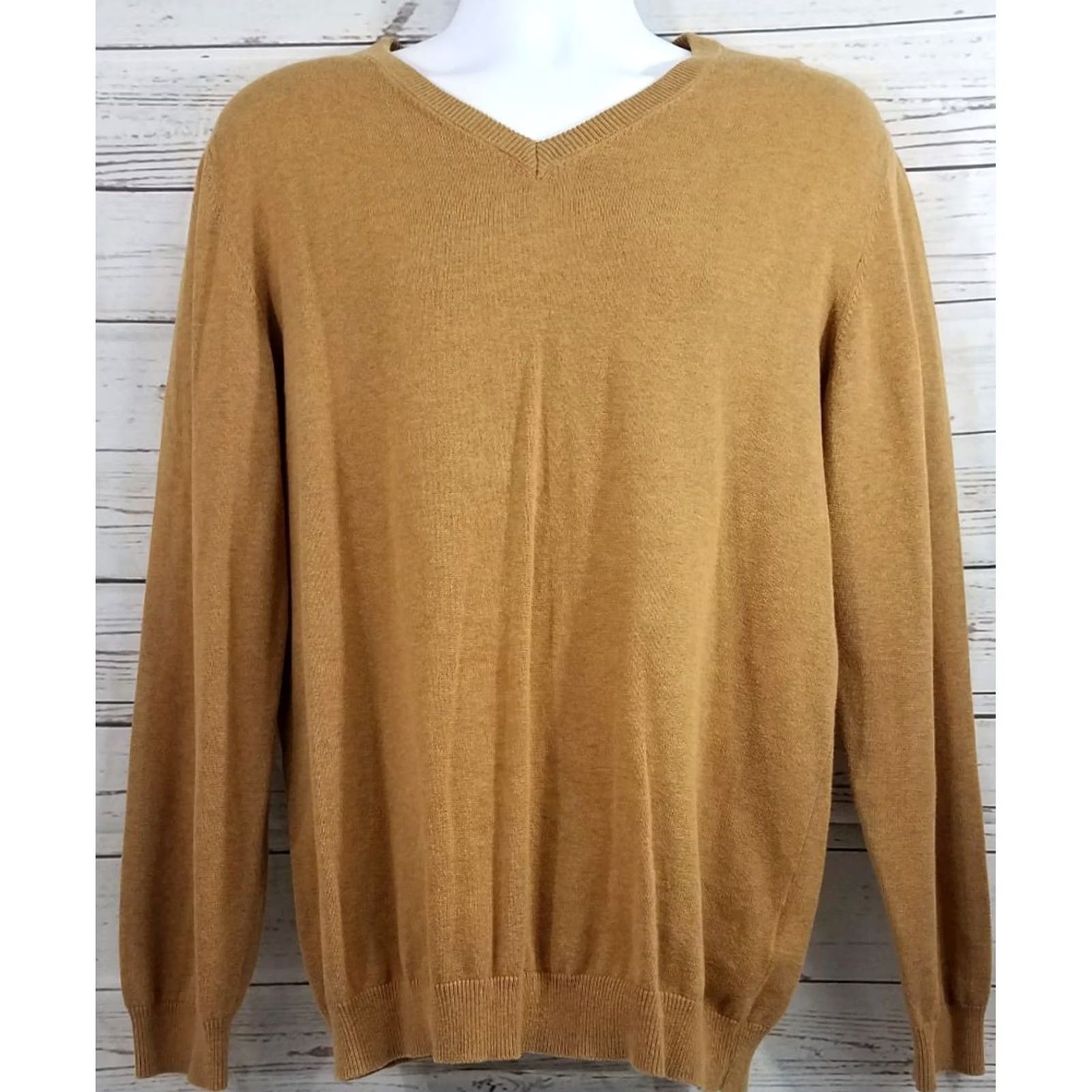 Vintage St. John's Bay V-Neck Sweater Mens Size Medium Brown EUC Excellent Used Condition Size US M / EU 48-50 / 2 - 2 Thumbnail