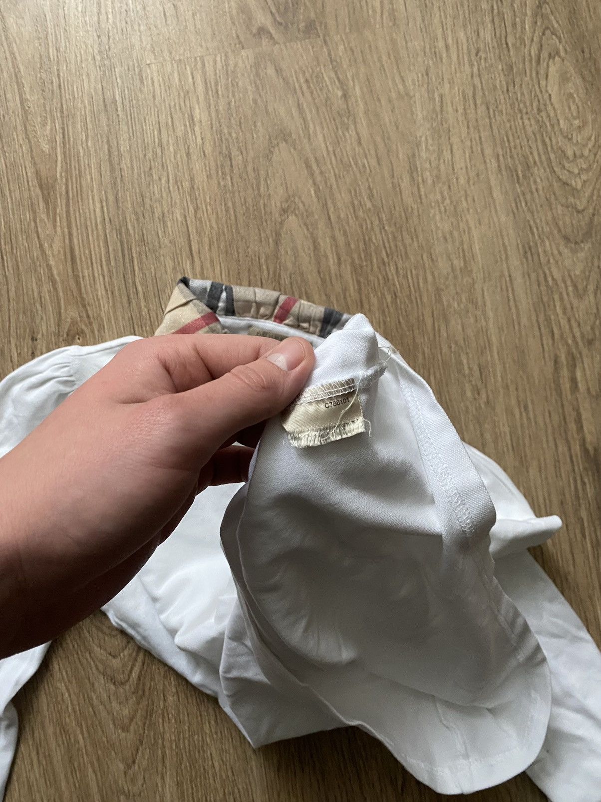 Burberry Burberry brit checkered neck cream/white button long sleeve Size S / US 4 / IT 40 - 6 Thumbnail