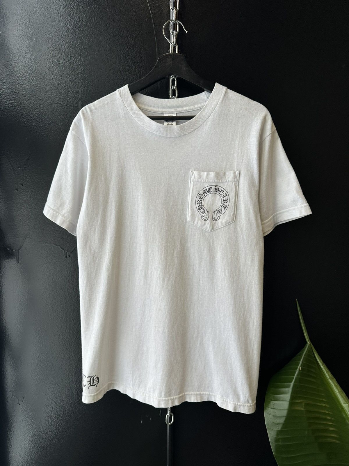 Chrome Hearts Vintage Chrome Hearts Scroll Horseshoe Pocket Tee Size US M / EU 48-50 / 2 - 2 Thumbnail