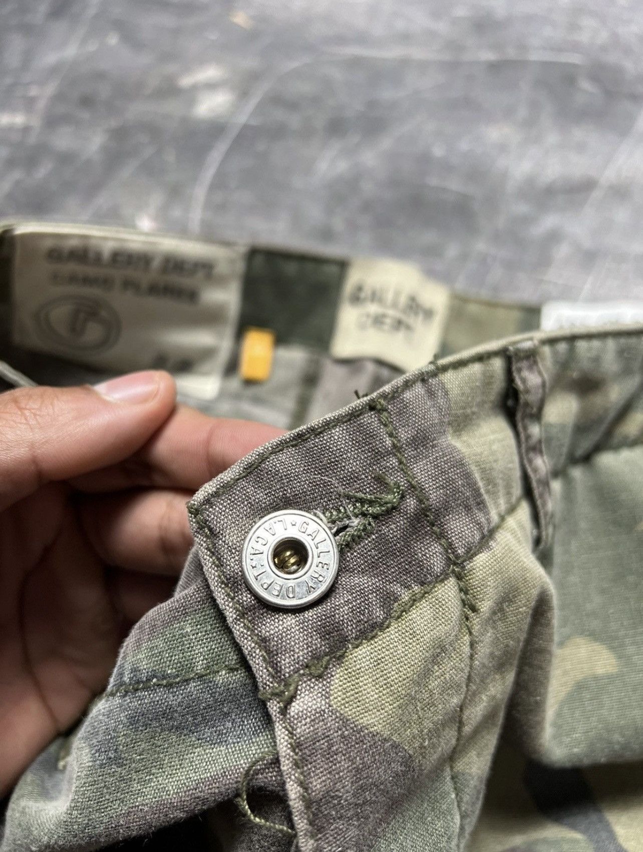 Gallery Dept. Gallery Dept Camo Flare Cargos Size 32 Size US 32 / EU 48 - 8 Thumbnail