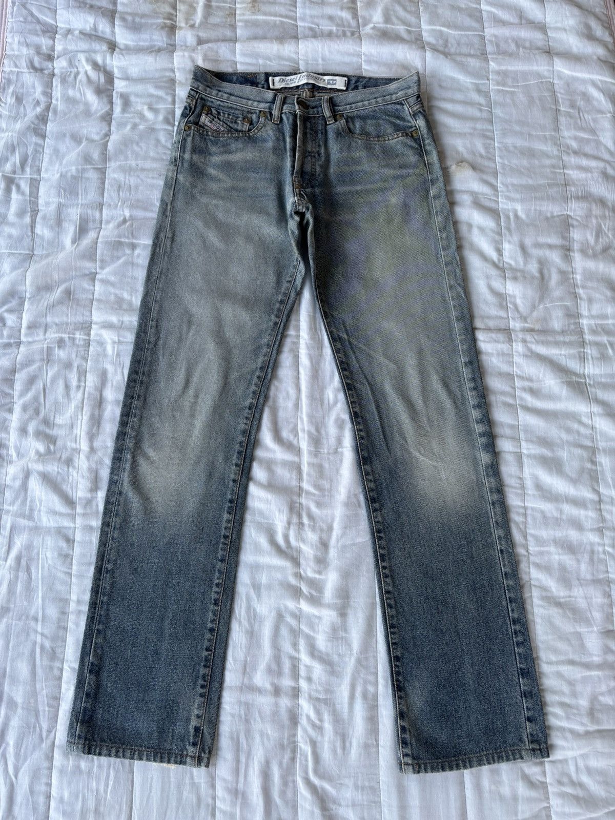 Diesel DIESEL INDUSTRY VINTAGE WASH REGULAR STRAIGHT JEANS Size 28" / US 6 / IT 42 - 7 Thumbnail