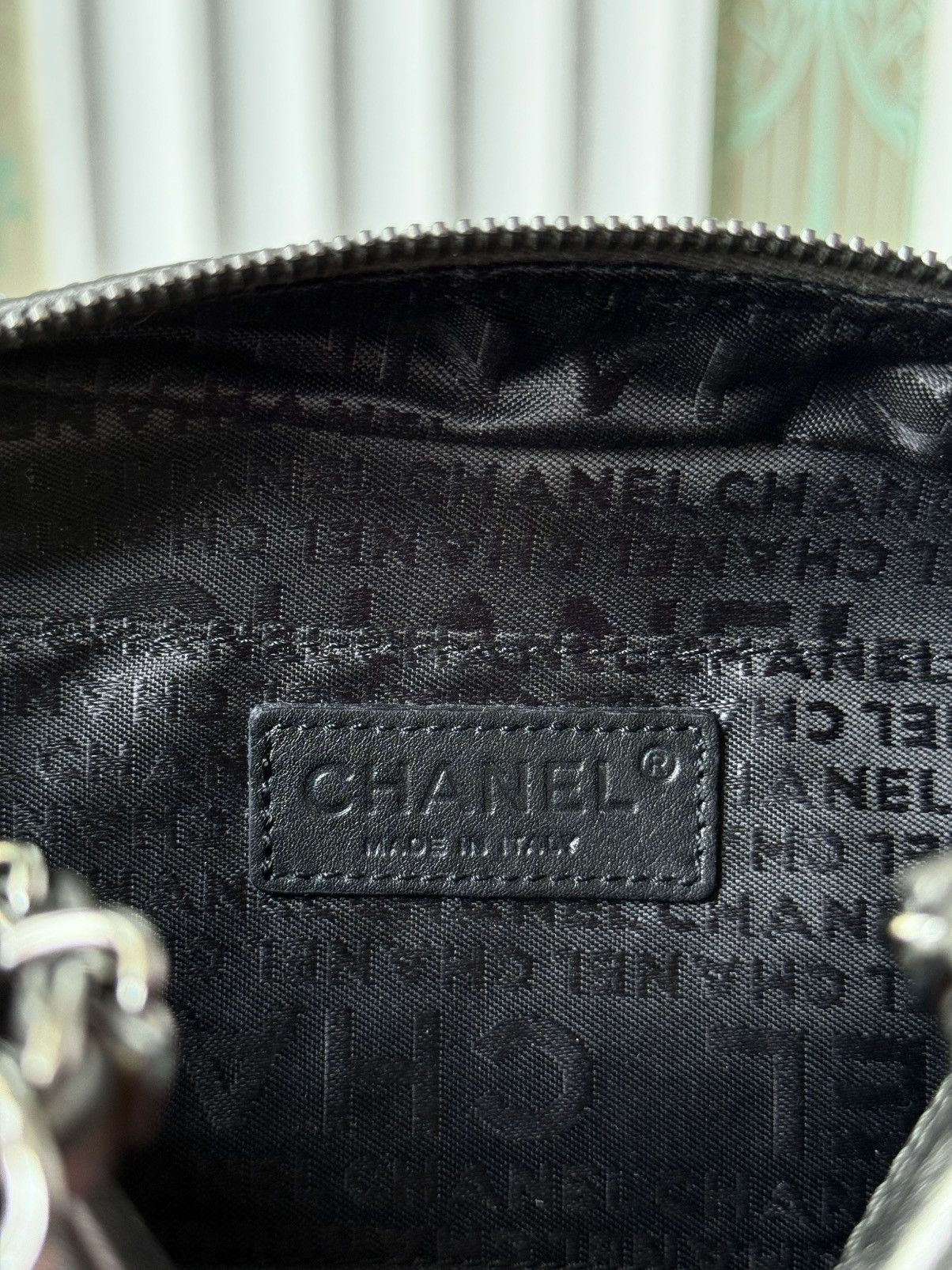 Chanel 2003 Chanel Small Metallic Leather Tassel Baguette Bag Size ONE SIZE - 6 Thumbnail
