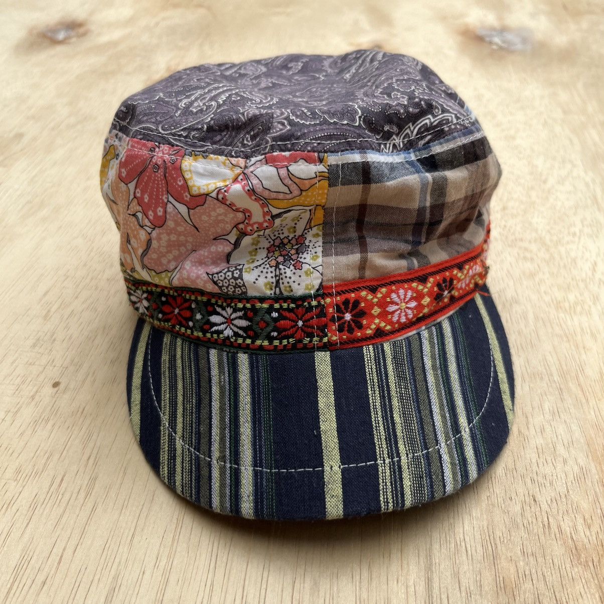 Japanese Brand DIA SOBE PAISLEY PATCWORK VINTAGE PATROL CAP Size ONE SIZE - 2 Thumbnail