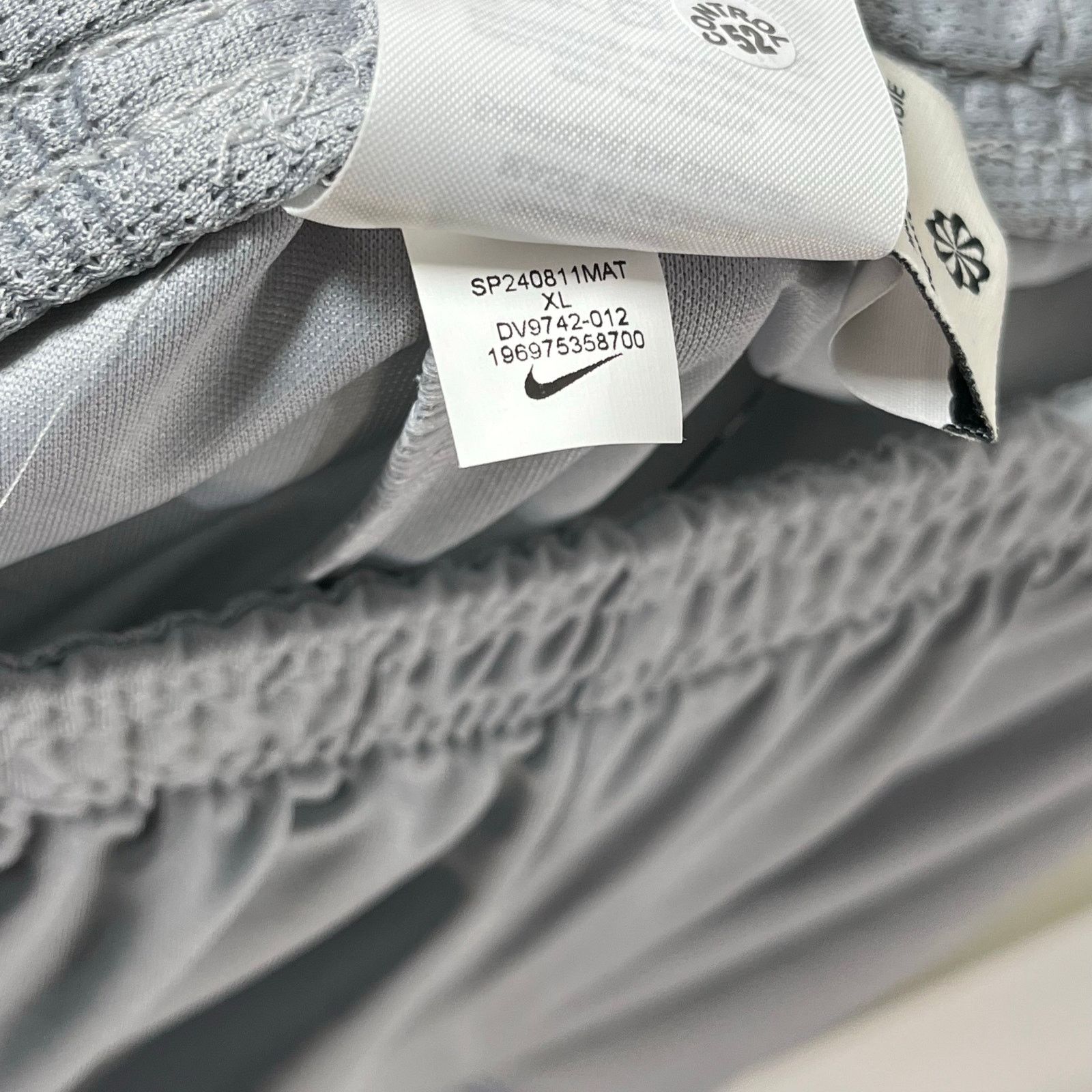 Nike •NWT• Nike Men's Dri-FIT Academy Soccer Shorts • Size XL Size US 36 / EU 52 - 6 Thumbnail