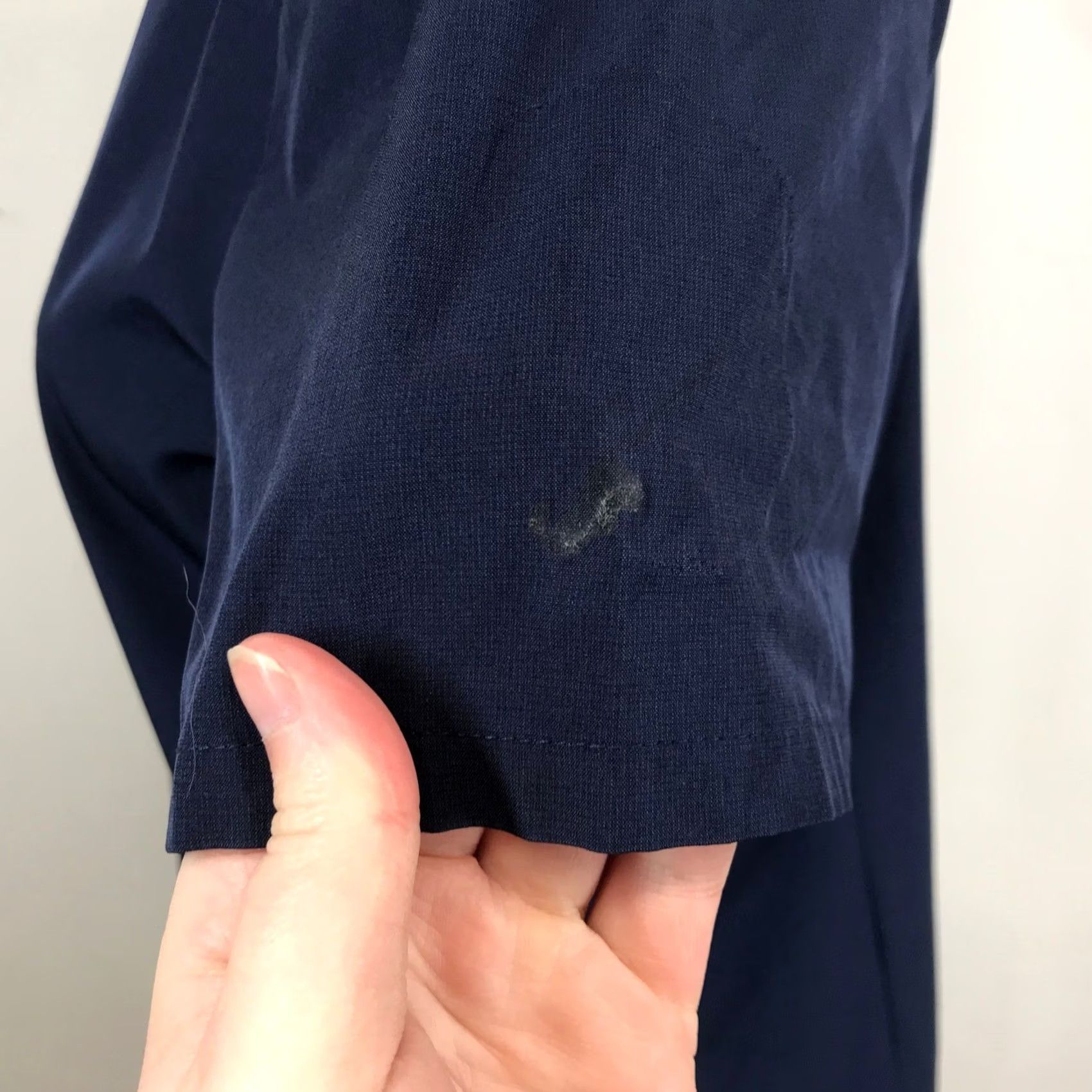 Vintage FIGS Navy Blue V-Neck Short Sleeve Scrub Top with Pockets Women's XS Size XS / US 0-2 / IT 36-38 - 7 Thumbnail