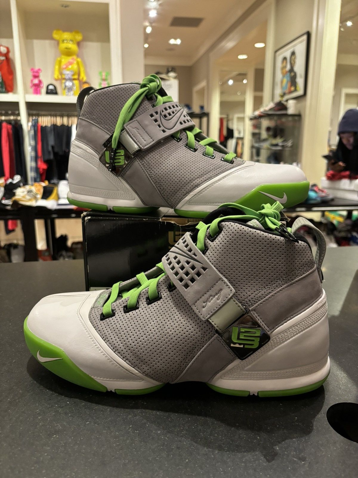 Nike Lebron 5 “Dunkman” Size US 12 / EU 45 - 1 Thumbnail