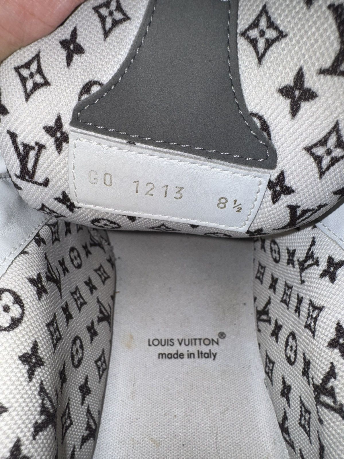 Louis Vuitton Louis Vuitton LV Skate Trainer Sneaker Size US 10 / EU 43 - 8 Thumbnail