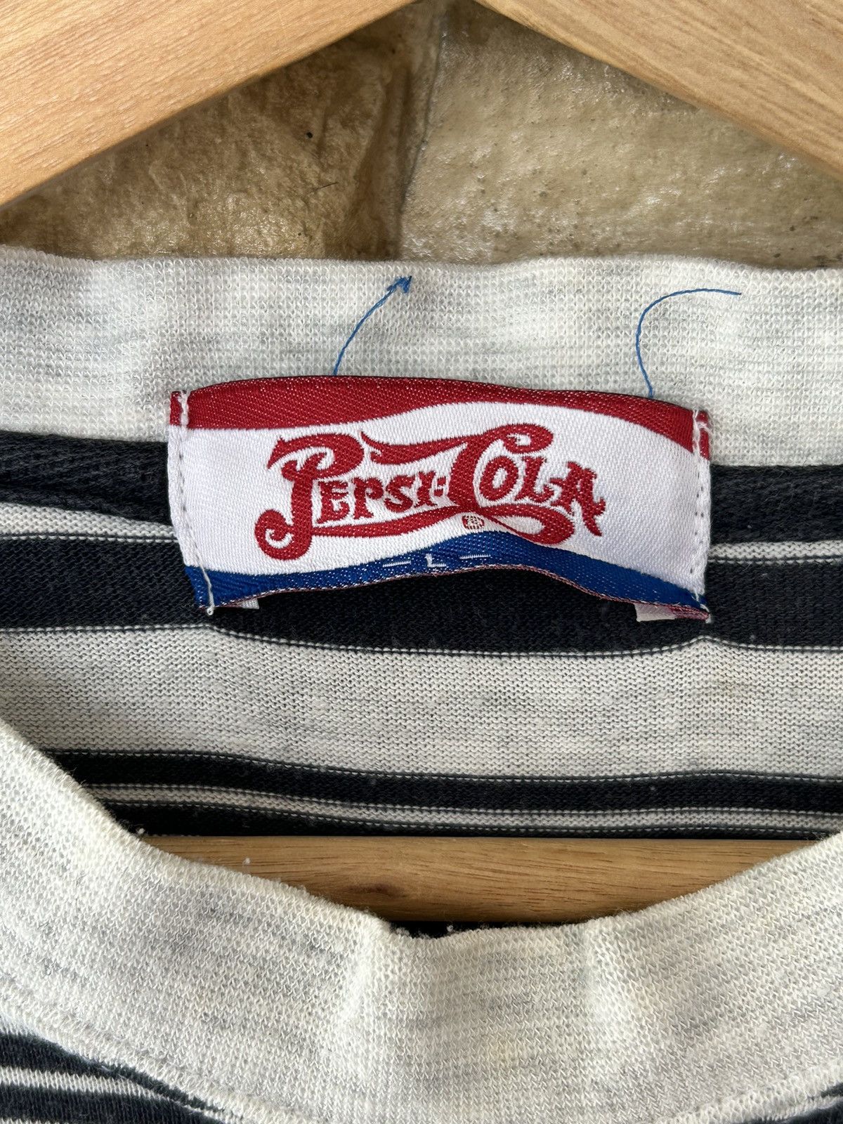 Vintage Rare Vintage Pepsi Cola Stripe Drink Tees Size US L / EU 52-54 / 3 - 7 Thumbnail