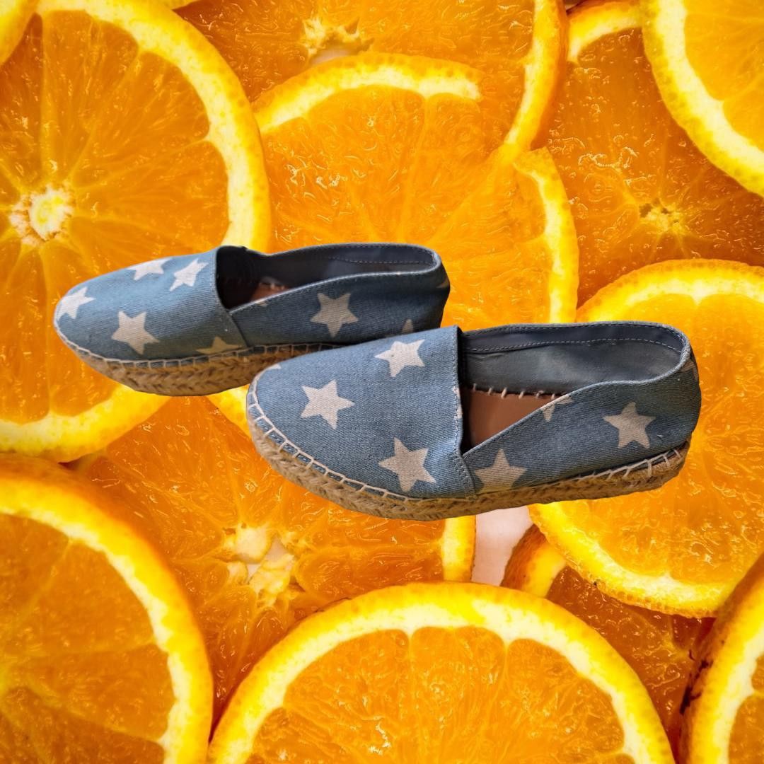 Steve Madden Steve Madden Tazz Blue with White Stars Size 7.5 Size US 7.5 / IT 37.5 - 1 Thumbnail