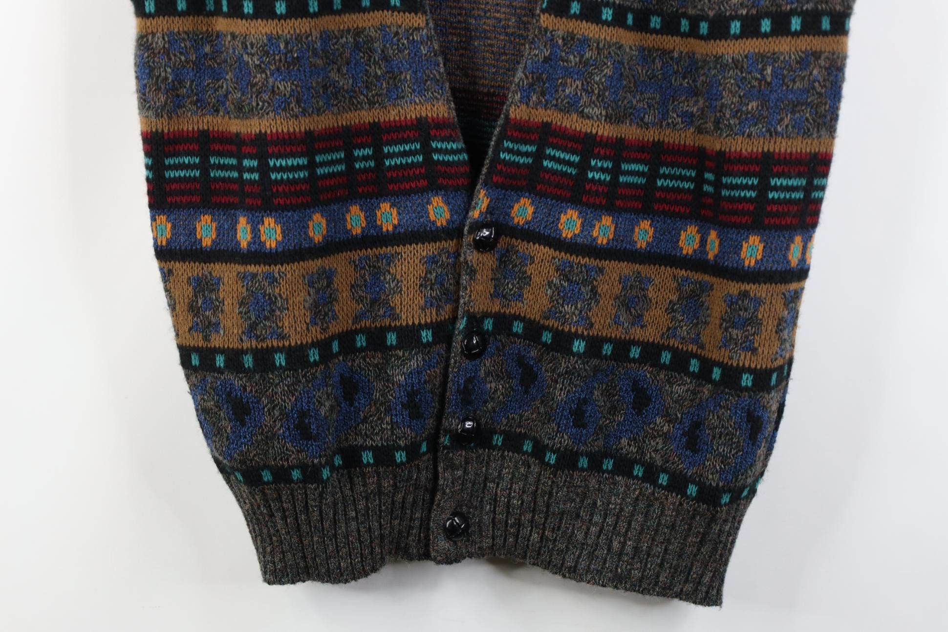 Vintage Vintage 90s Streetwear Rainbow Fair Isle Sweater Vest USA Size US L / EU 52-54 / 3 - 3 Thumbnail